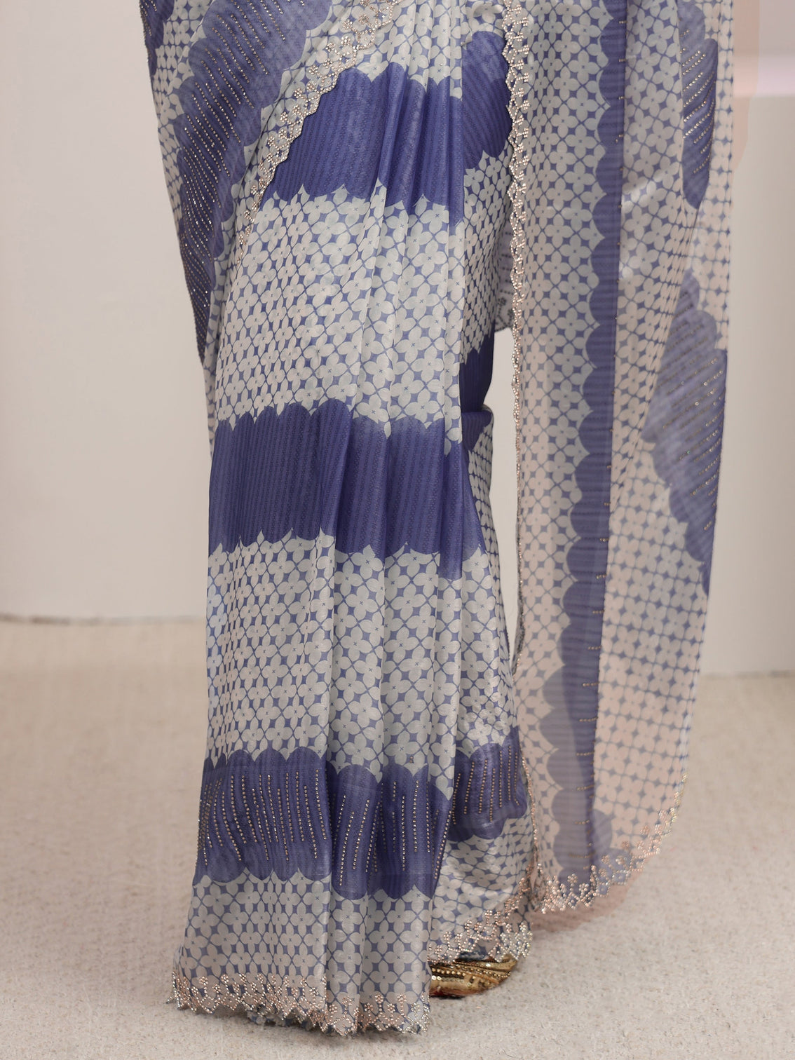 Mameraa Lavender Geometric Embellished Tissue Saree