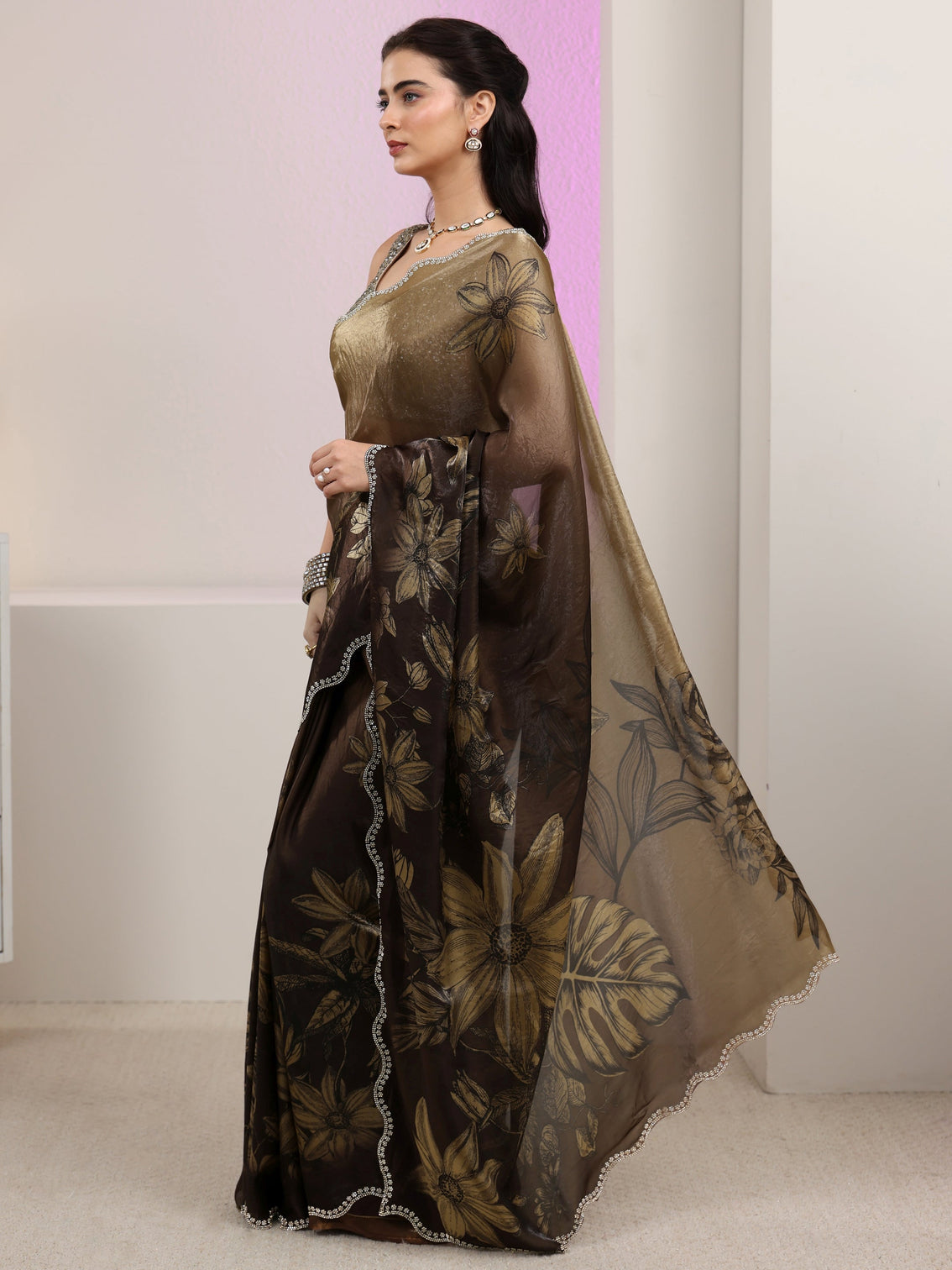 Mameraa Olive Green Floral Printed Tissue Saree with Scalloped Border