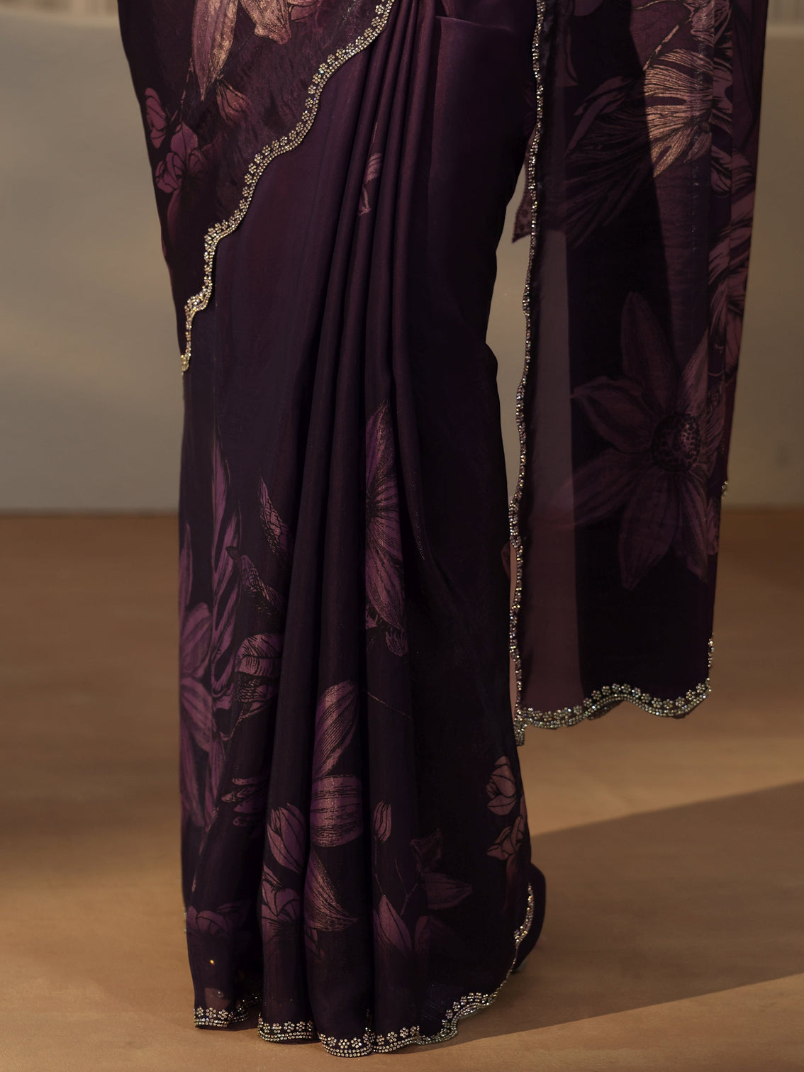 Mameraa Plum Purple Floral Printed Tissue Saree with Embellished Border