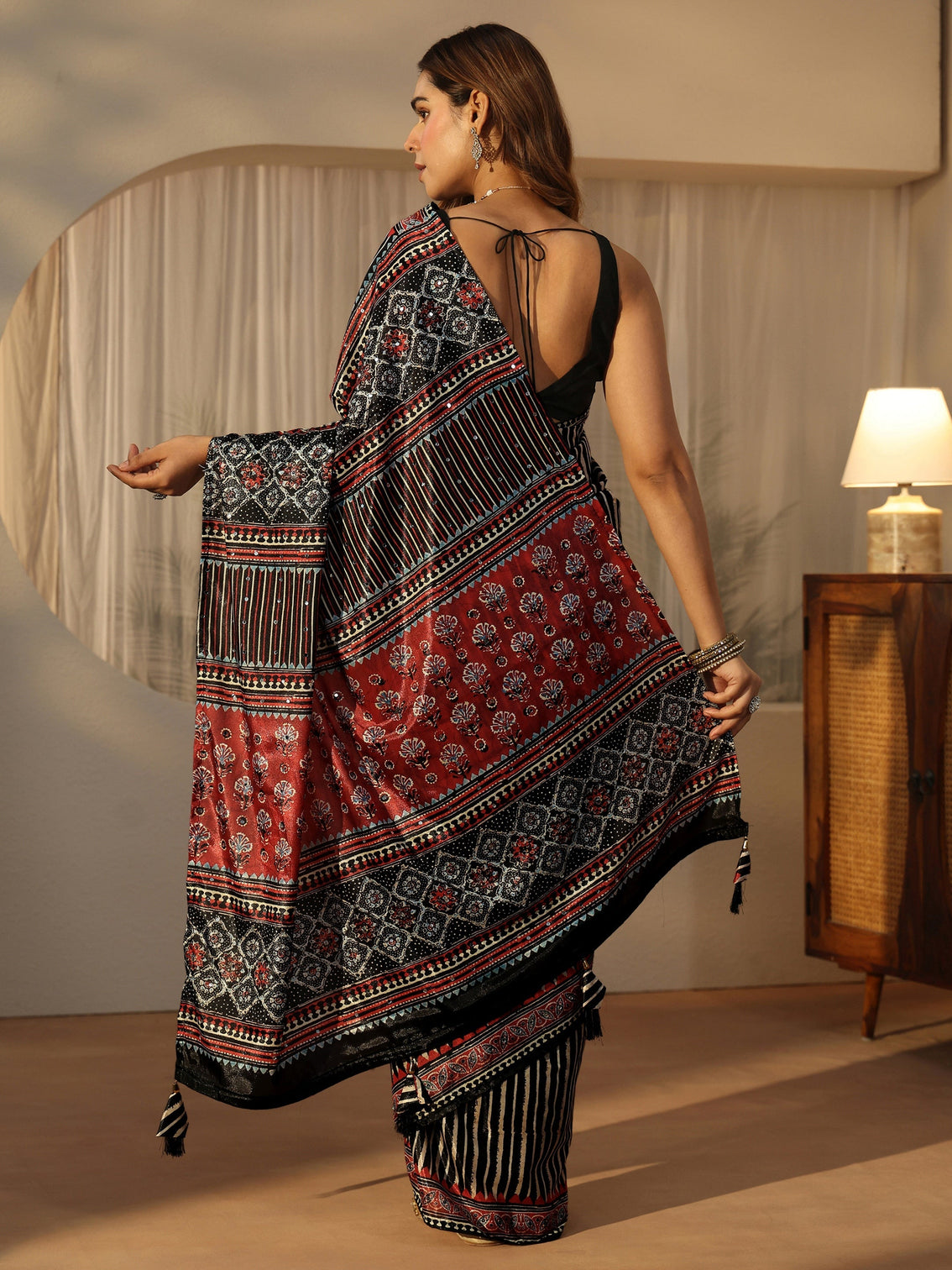 Mameraa Black Striped Satin Saree
