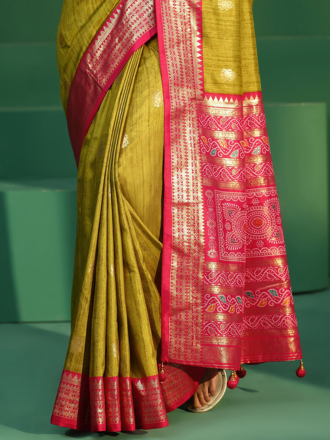 Mameraa Fern Green Printed Silk Blend Saree