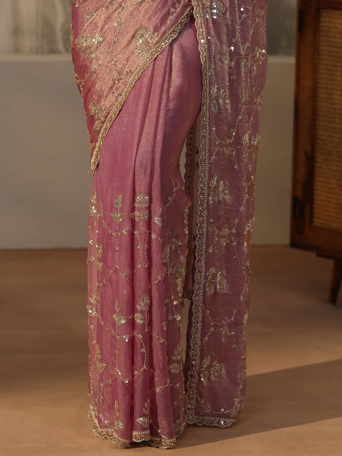 Mameraa Dusty Rose Pink Floral Embellished Tissue Saree