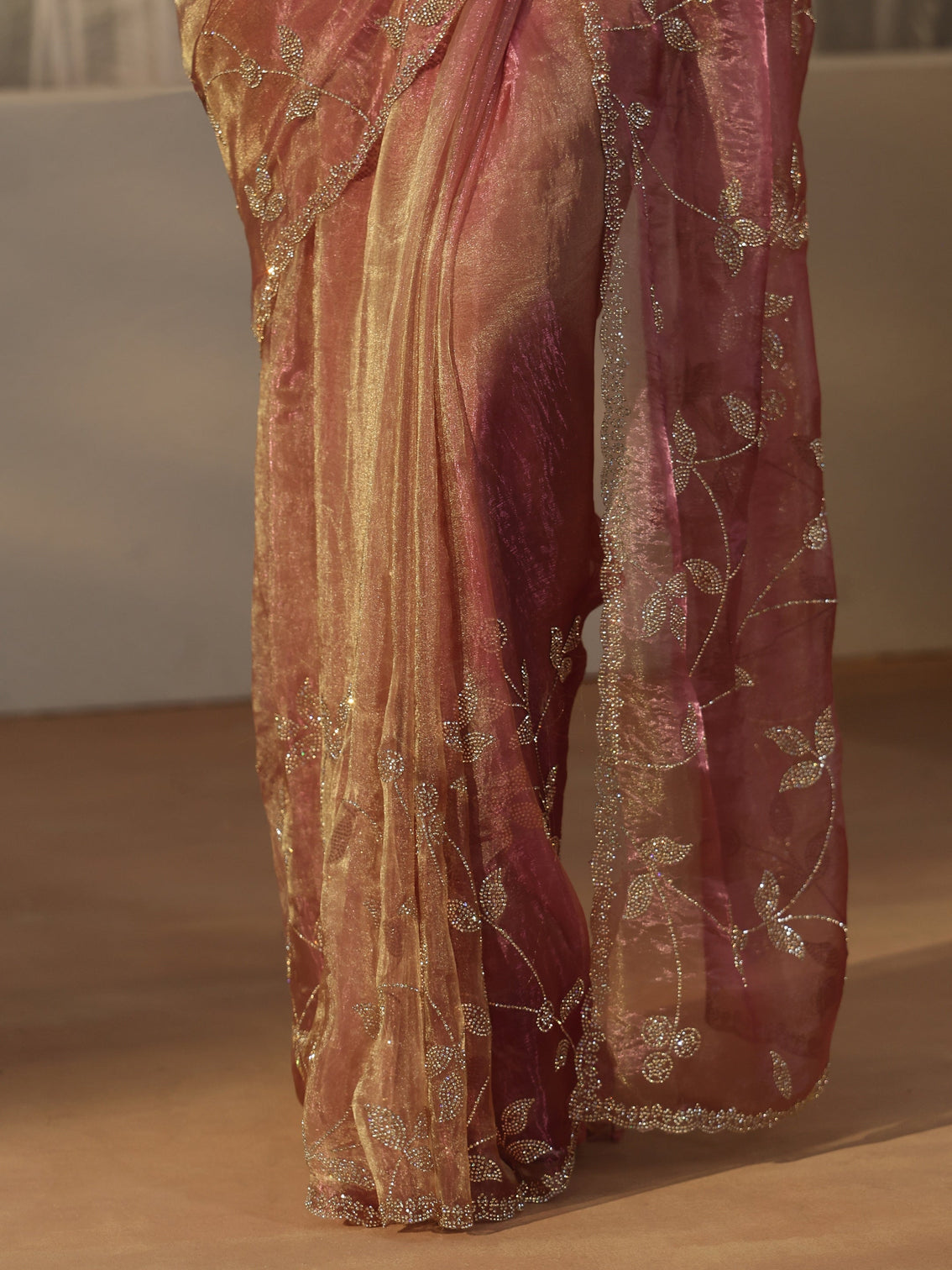 Mameraa Art Dusty Rose Pink Floral Embellished Tissue Saree