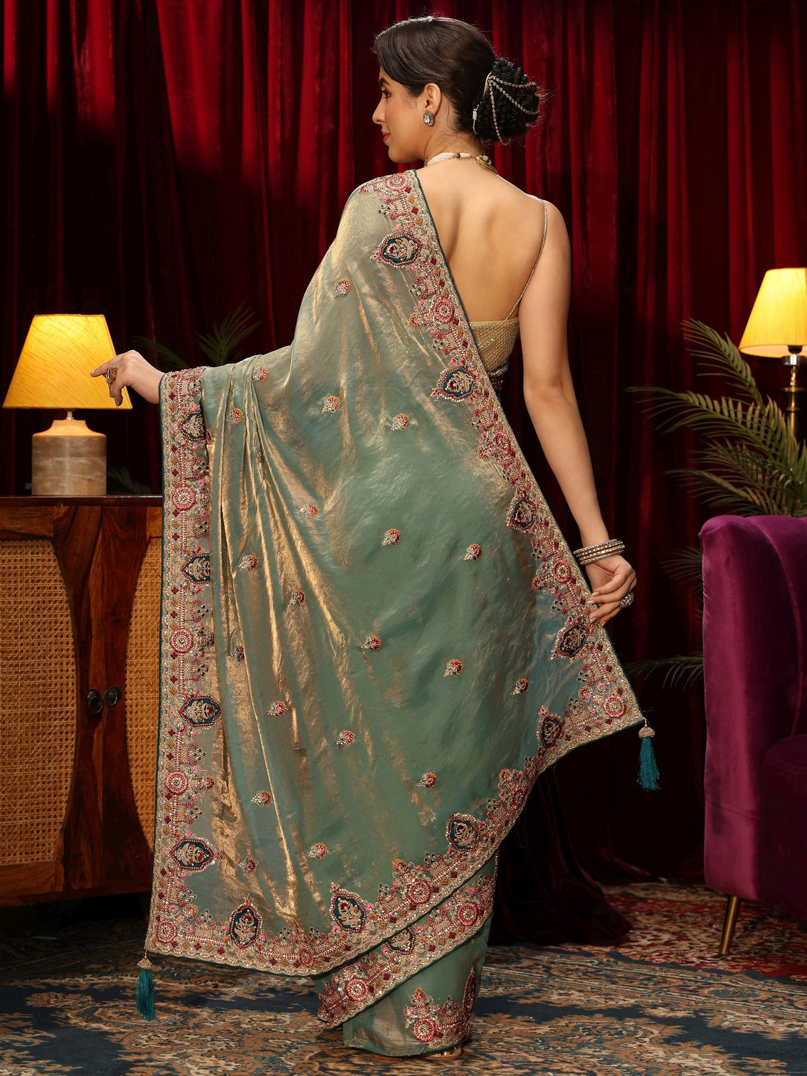 Mameraa Green Floral Embroidered Tissue Saree