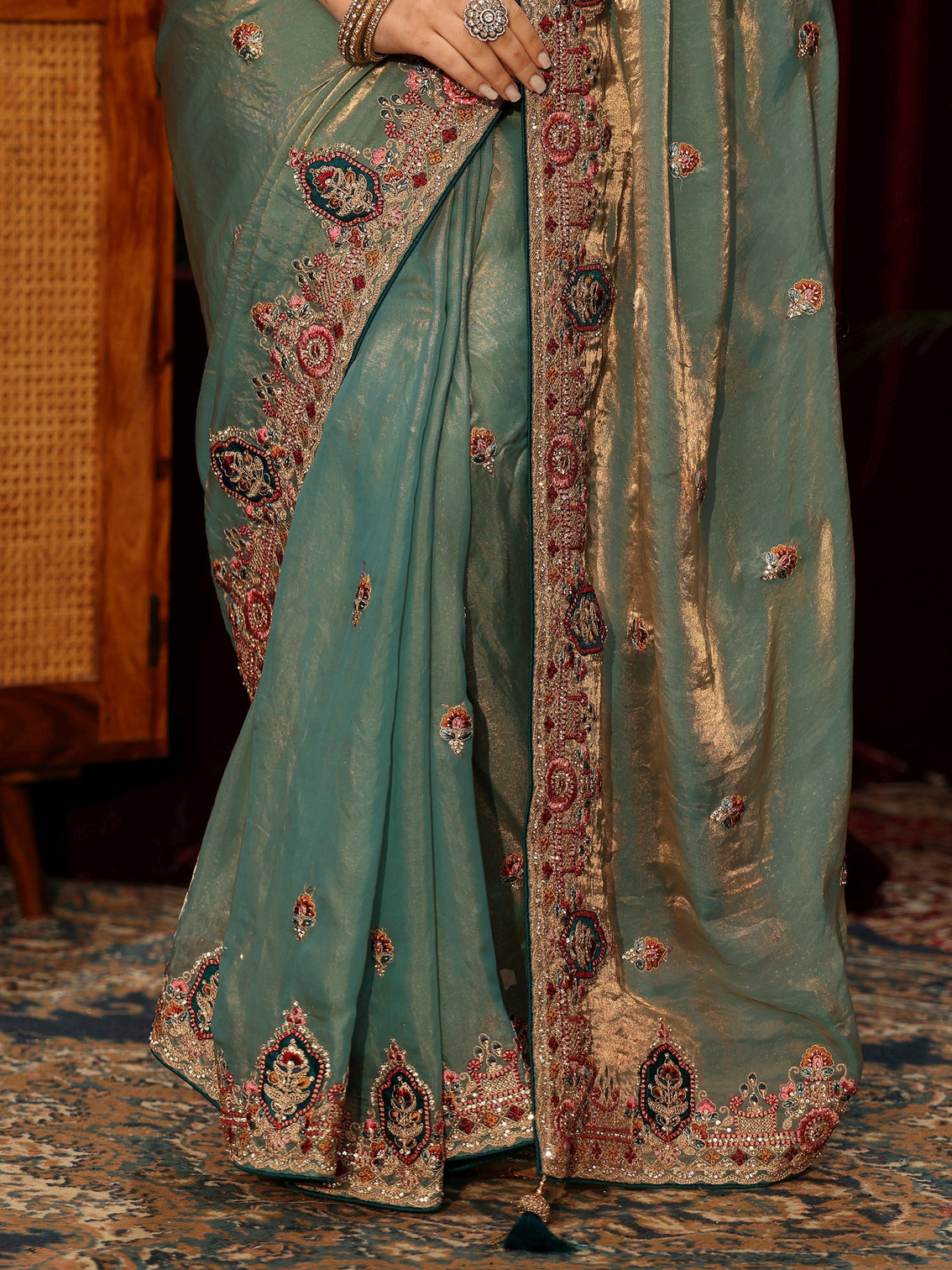 Mameraa Green Floral Embroidered Tissue Saree