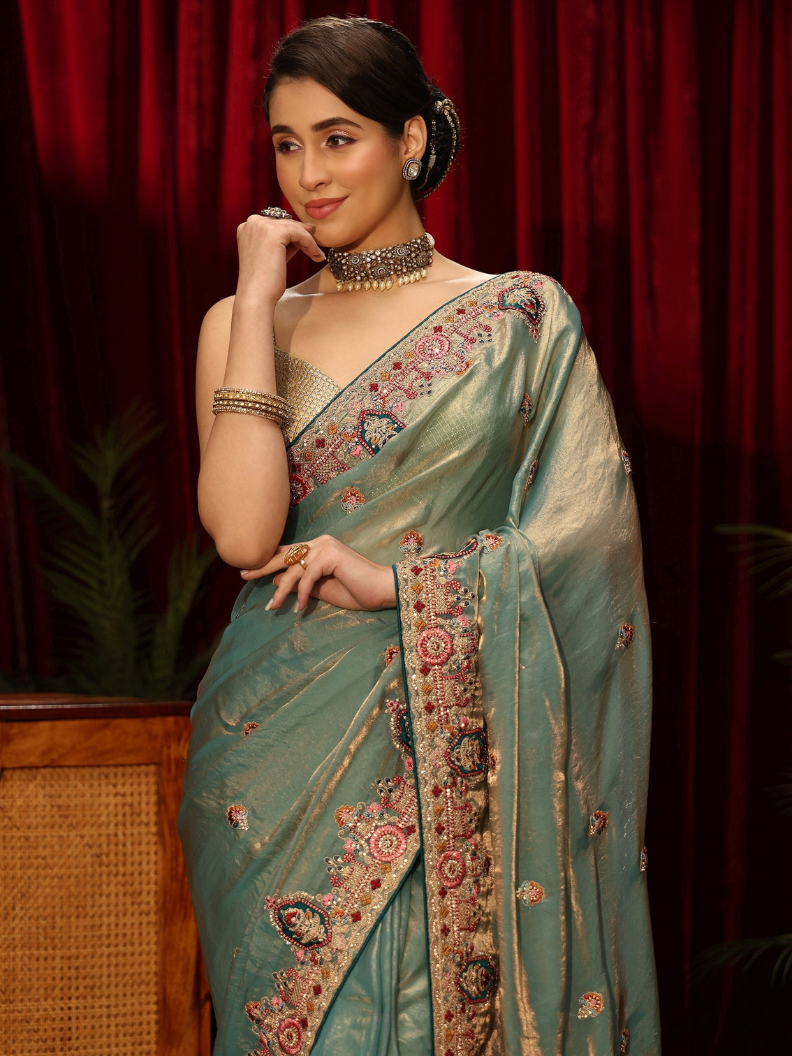 Mameraa Green Floral Embroidered Tissue Saree