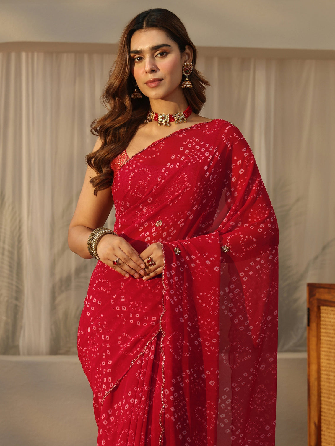 Mameraa Red Bandhani Printed Chiffon Saree with Applique Design