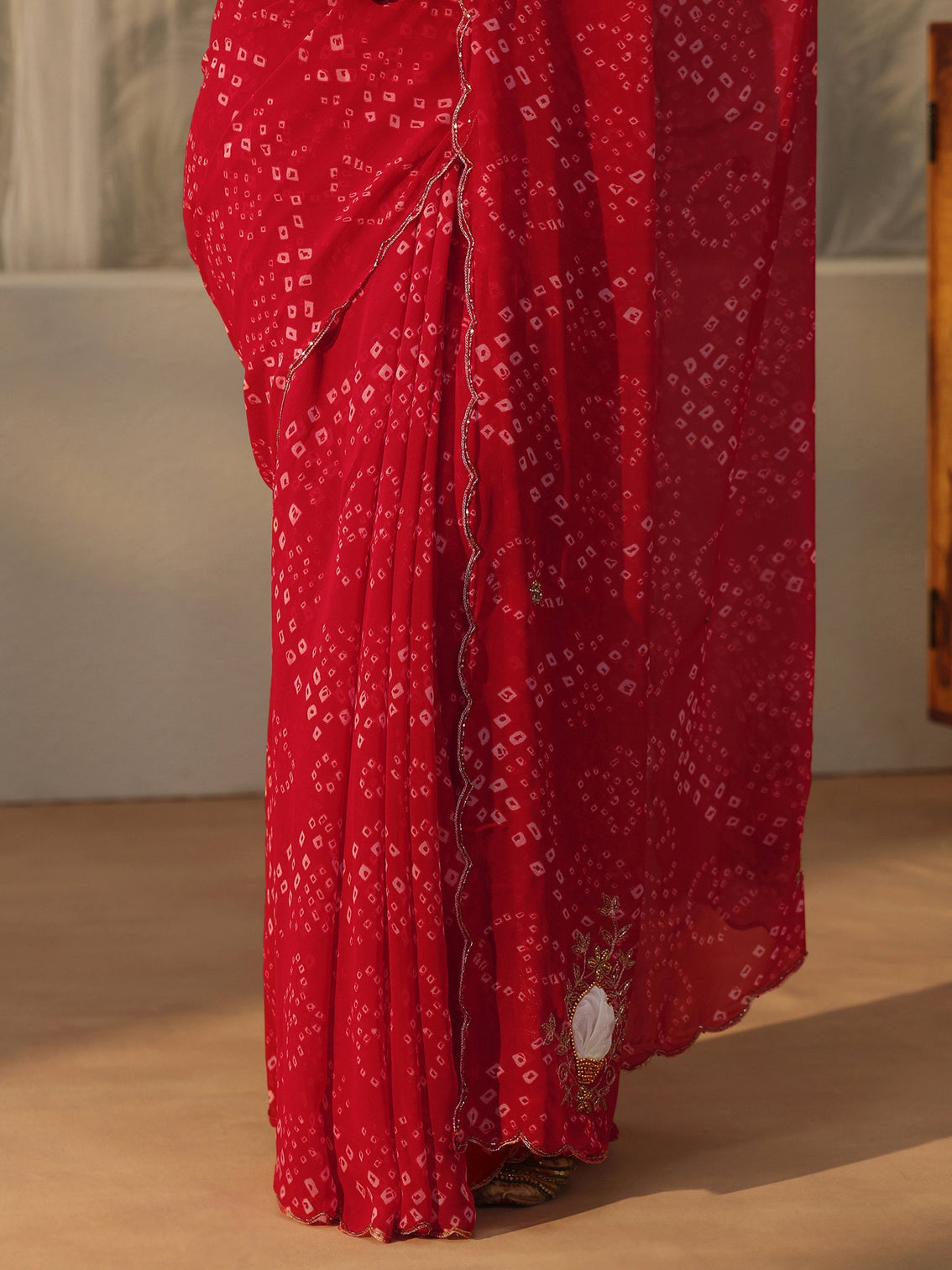 Mameraa Red Bandhani Printed Chiffon Saree with Applique Design