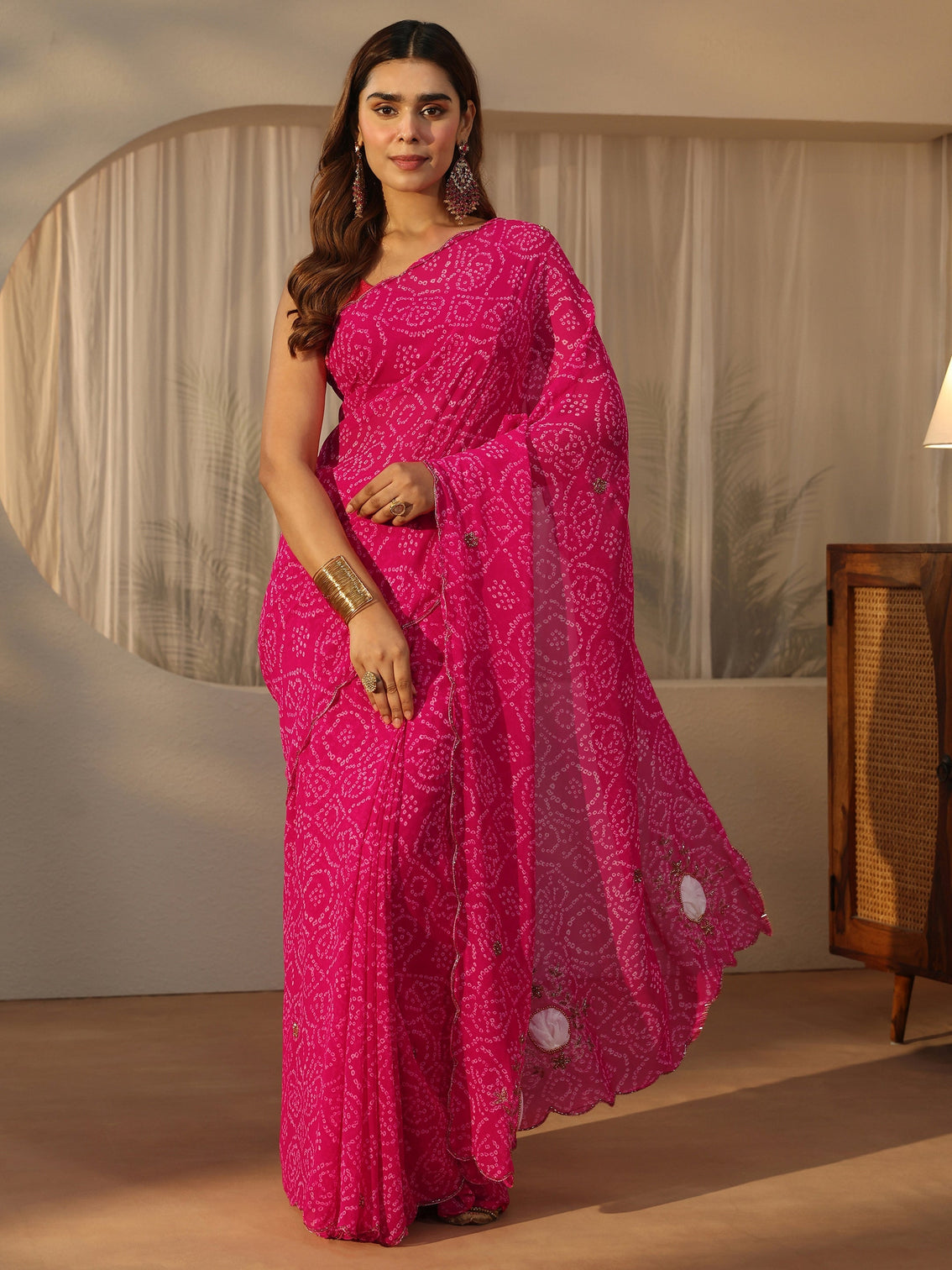 Mameraa Magenta Pink Bandhani Printed Chiffon Saree with Applique Design