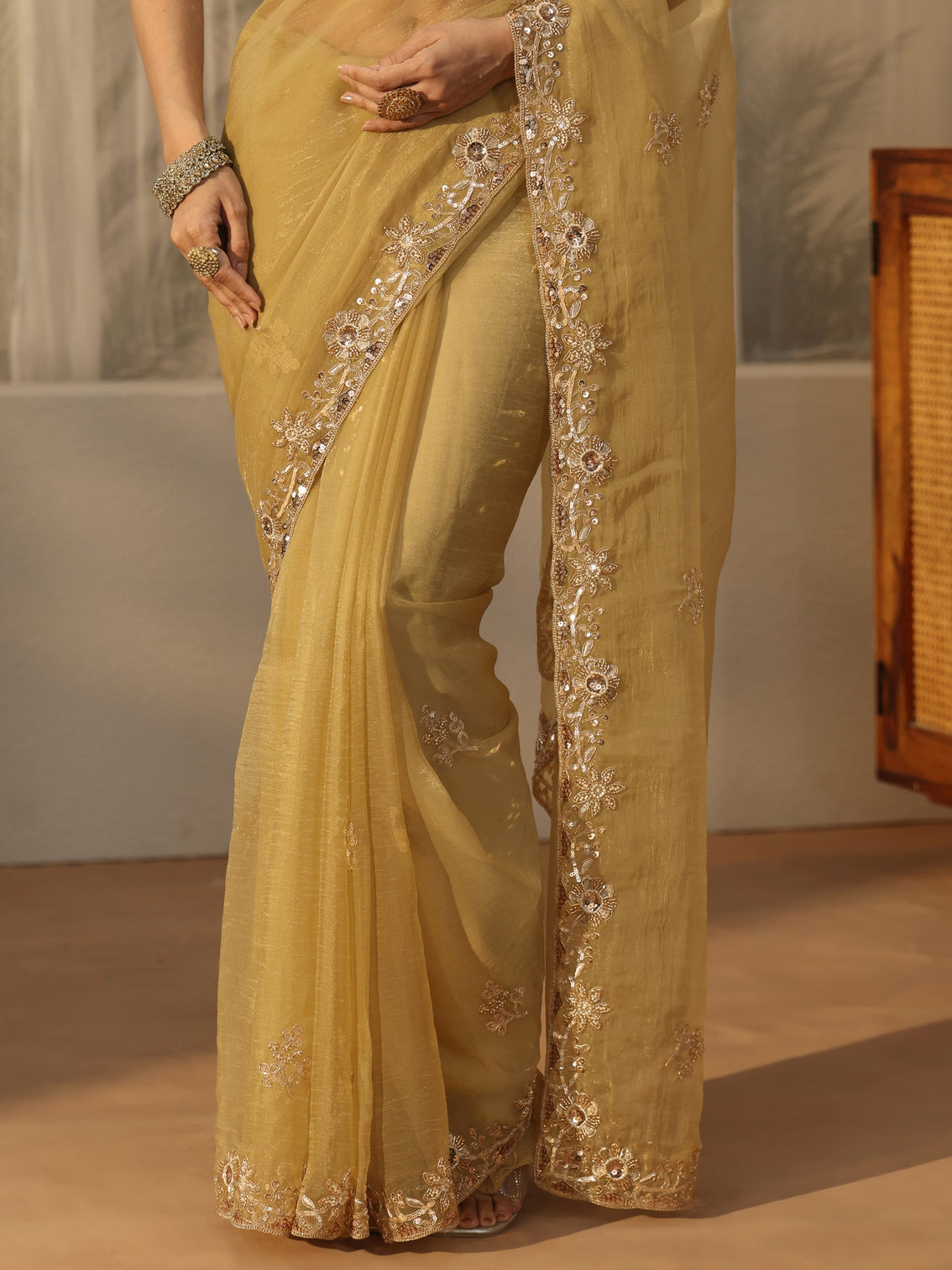 Mameraa Green Floral Embellished Tissue Saree