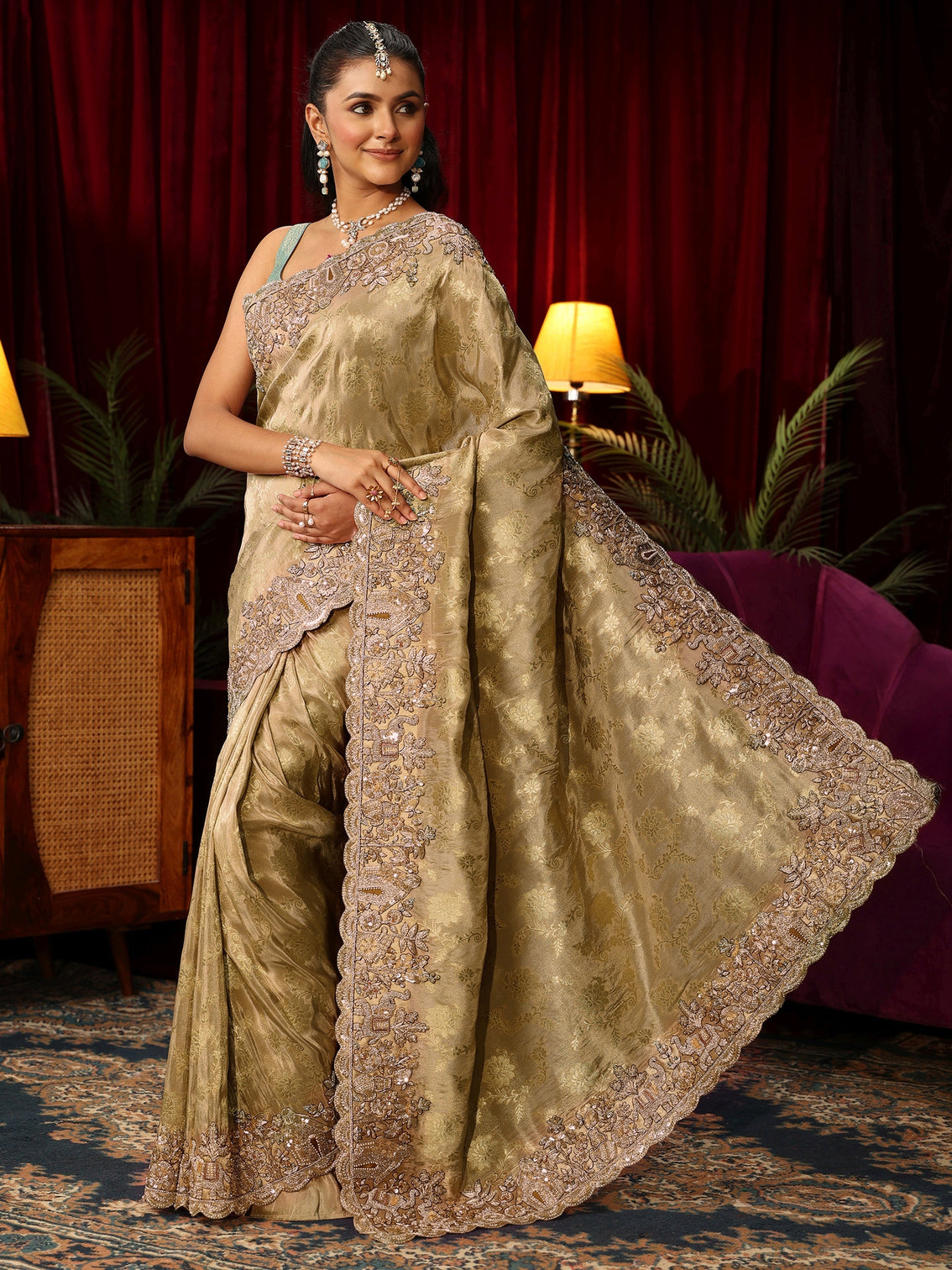 Mameraa Art Green Floral Woven Design Silk Blend Saree