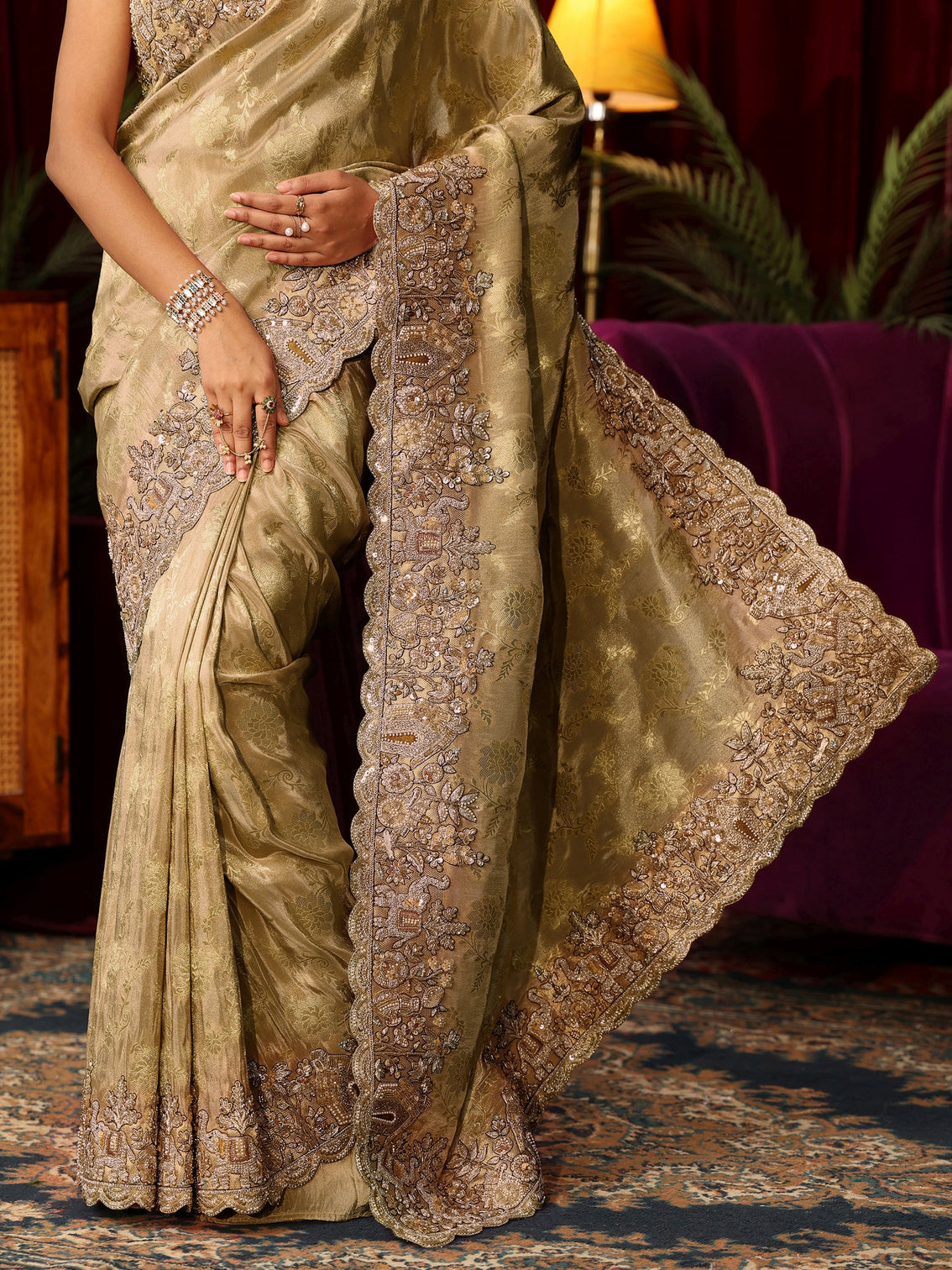 Mameraa Art Green Floral Woven Design Silk Blend Saree