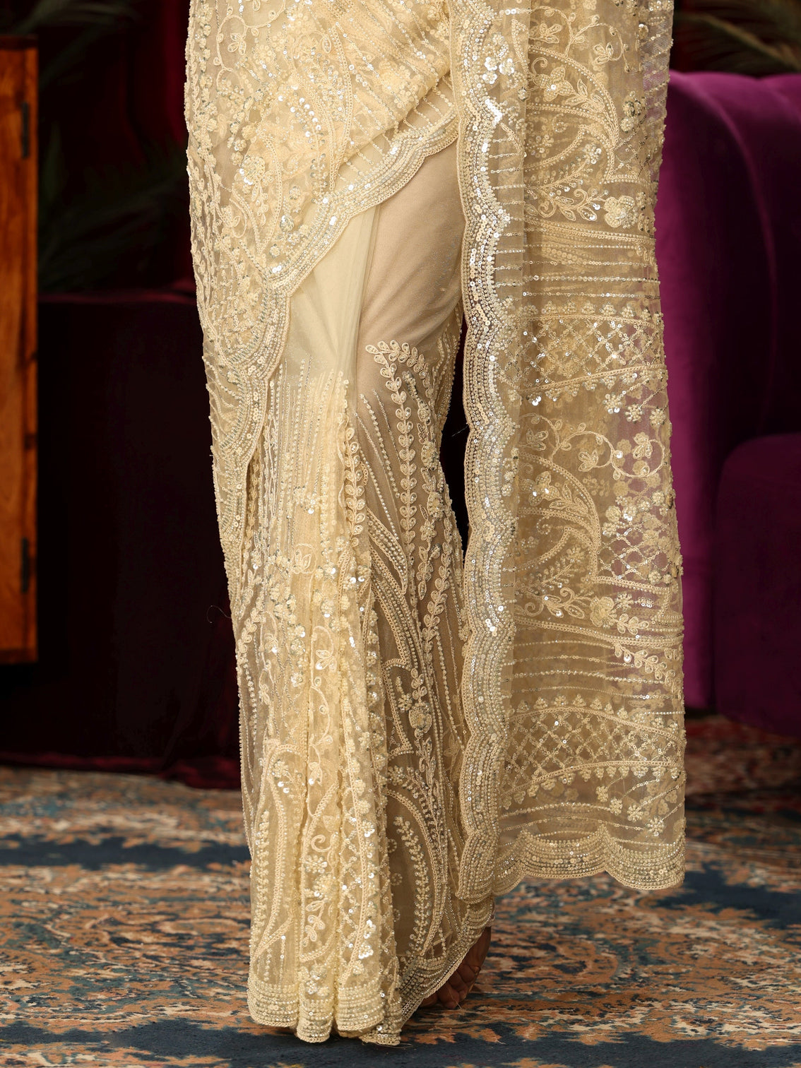 Mameraa Art Off White Floral Sequin Embellished Net Saree