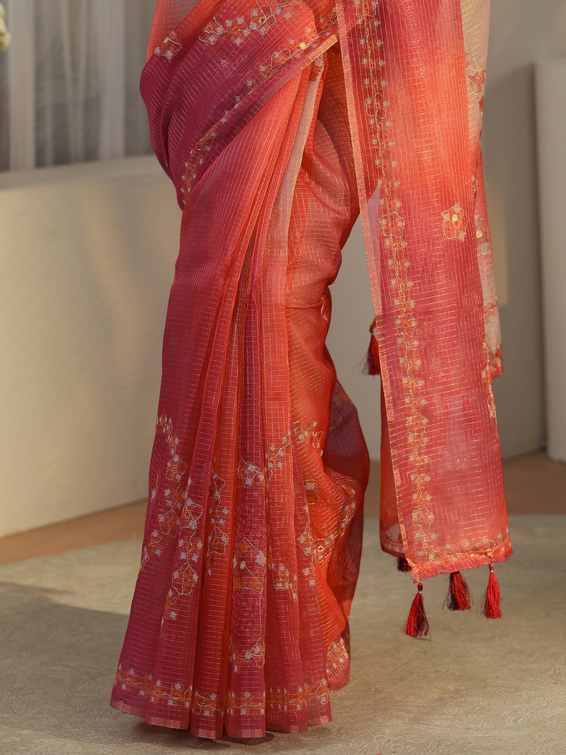 Mameraa Peach Pink Floral Printed Silk Blend Saree