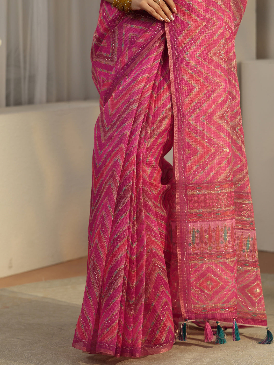 Mameraa Rani Pink Chevron Printed Silk Blend Saree