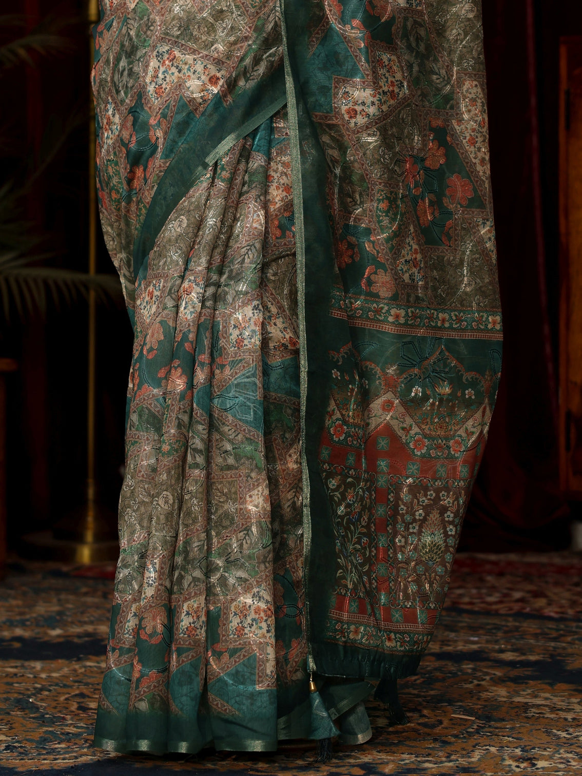 Mameraa Green Floral Printed Silk Blend Saree