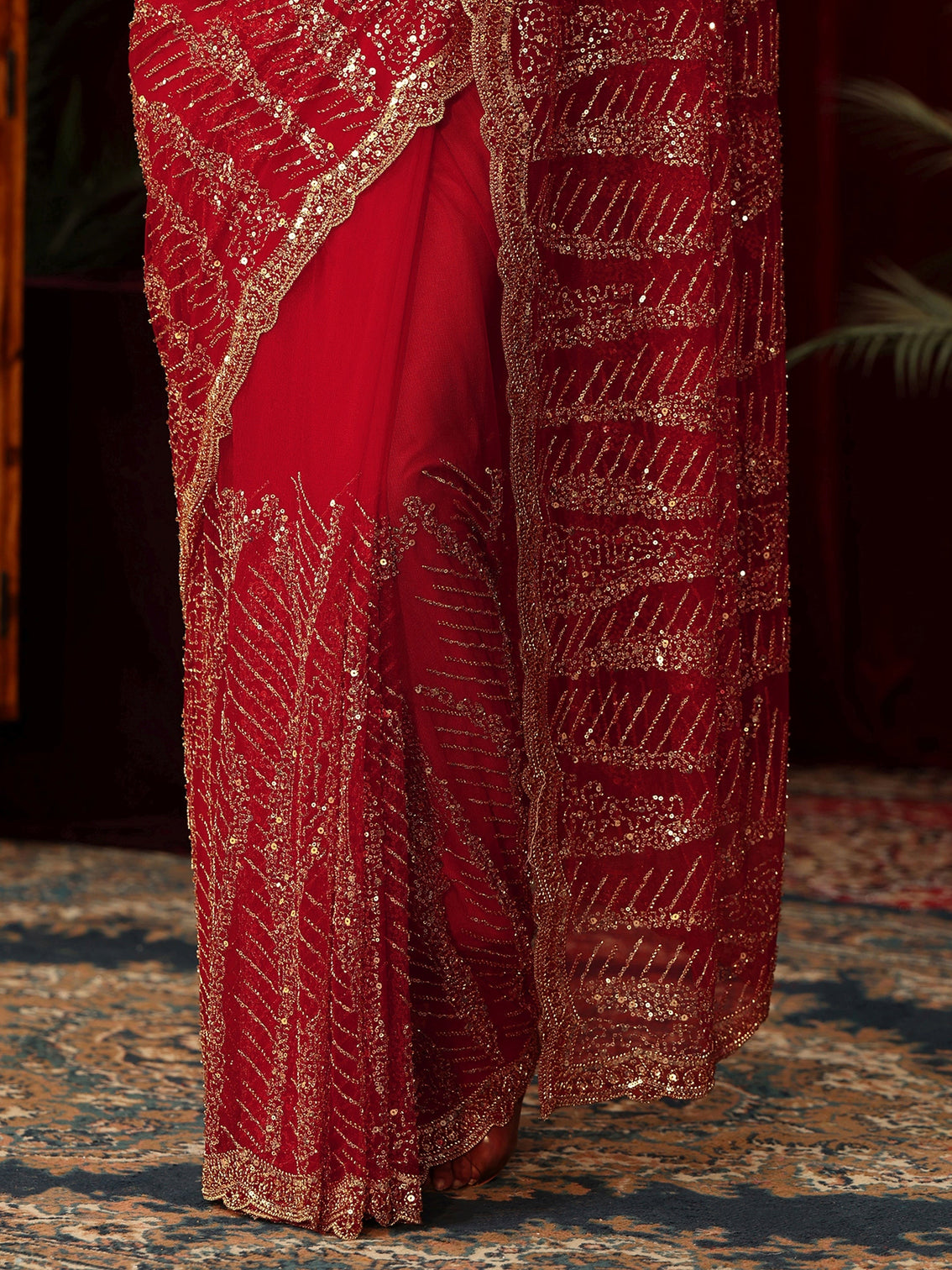 Mameraa Art Red Sequin Embellished Net Saree