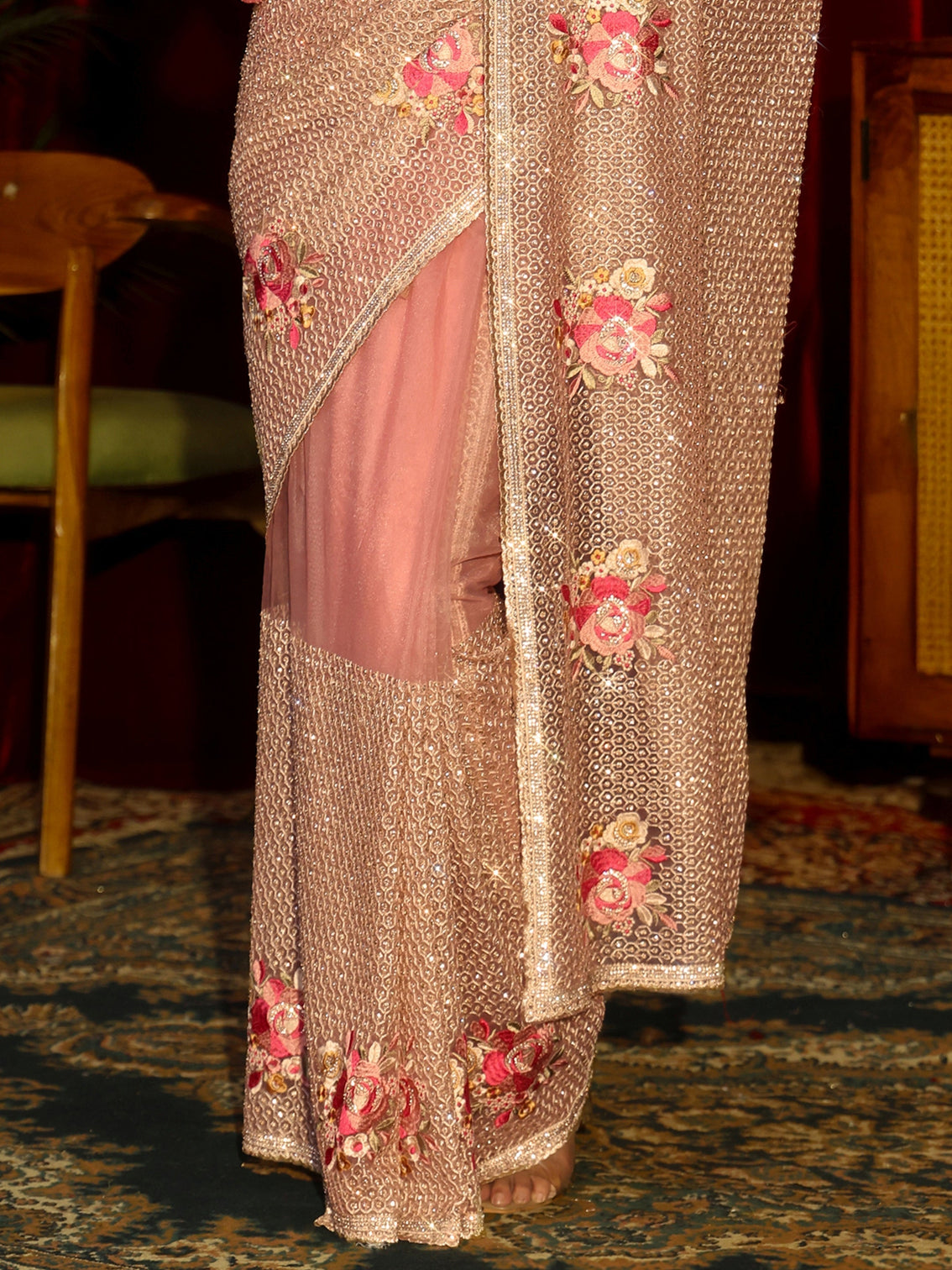 Mameraa Art Pink Floral Embellished Net Saree