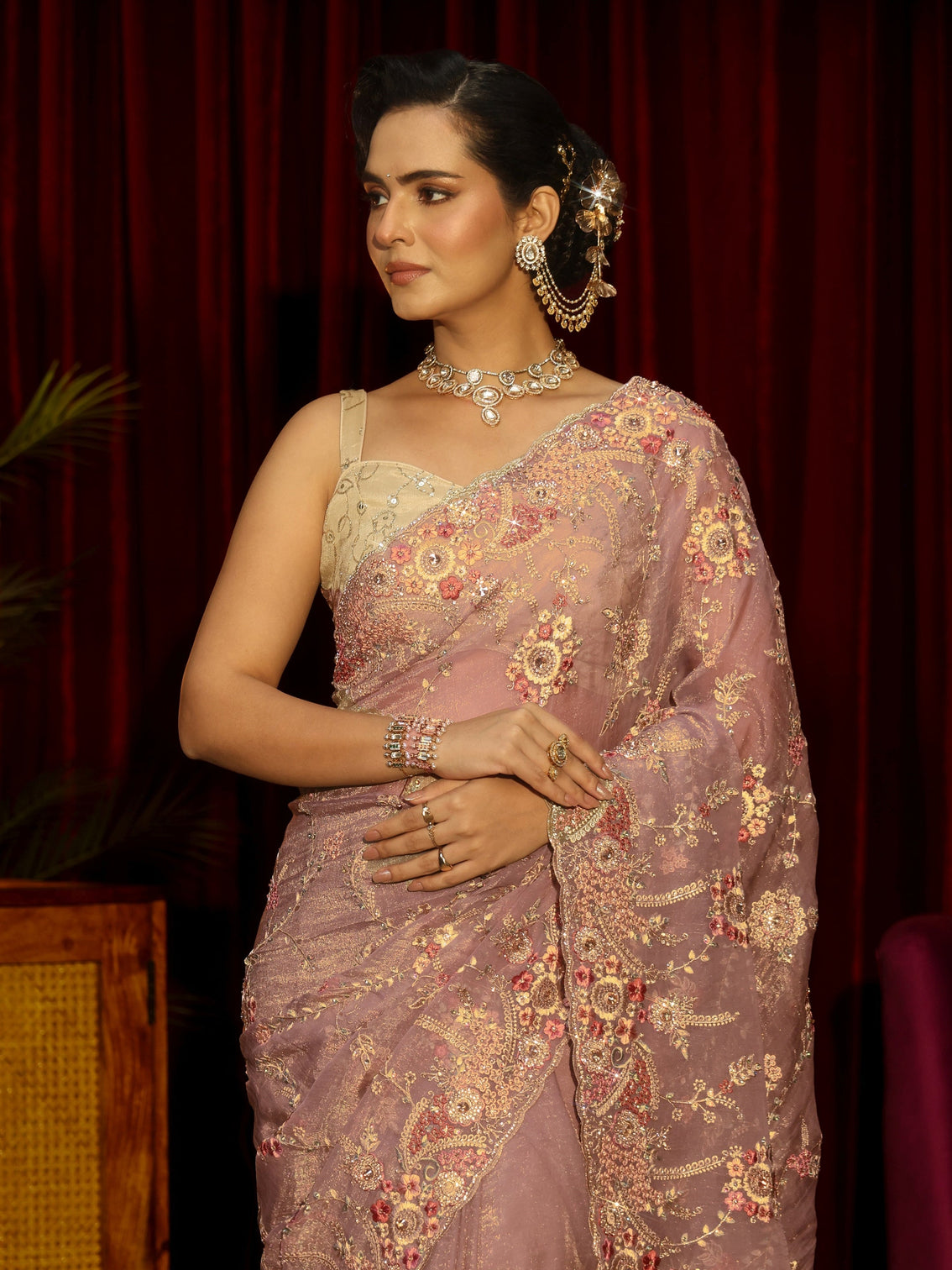 Mameraa Art Lavender Floral Embroidered Tissue Saree
