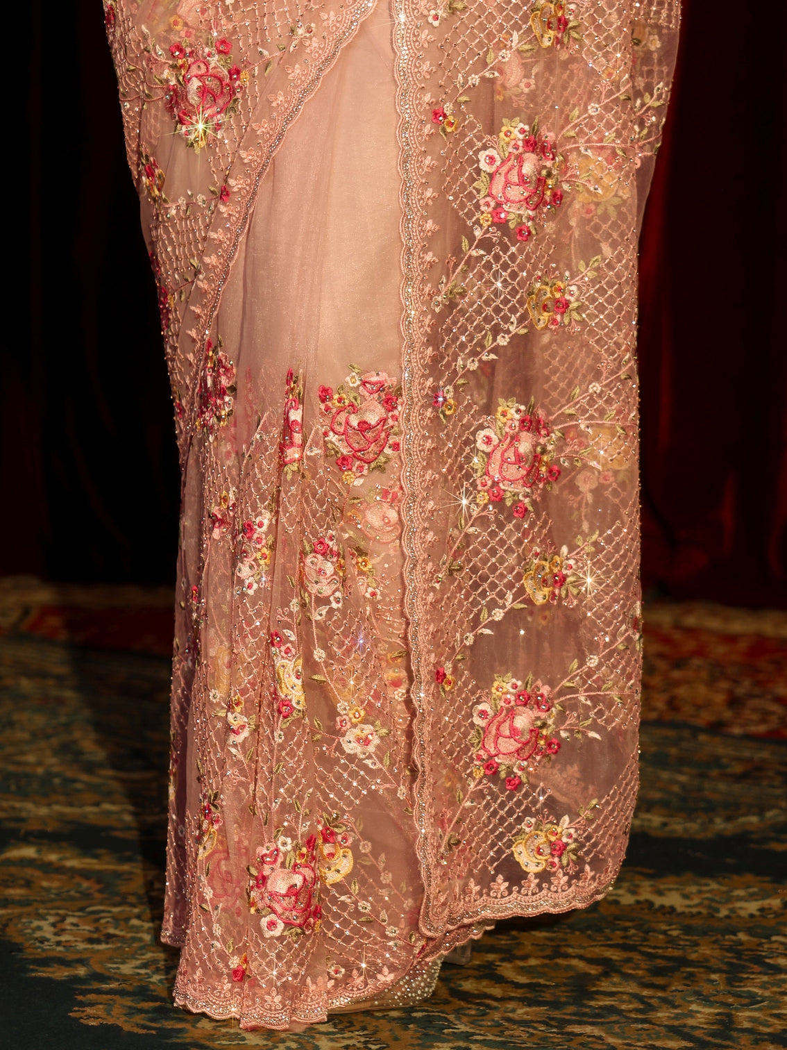 Mameraa Art Pink Floral Embroidered Net Saree