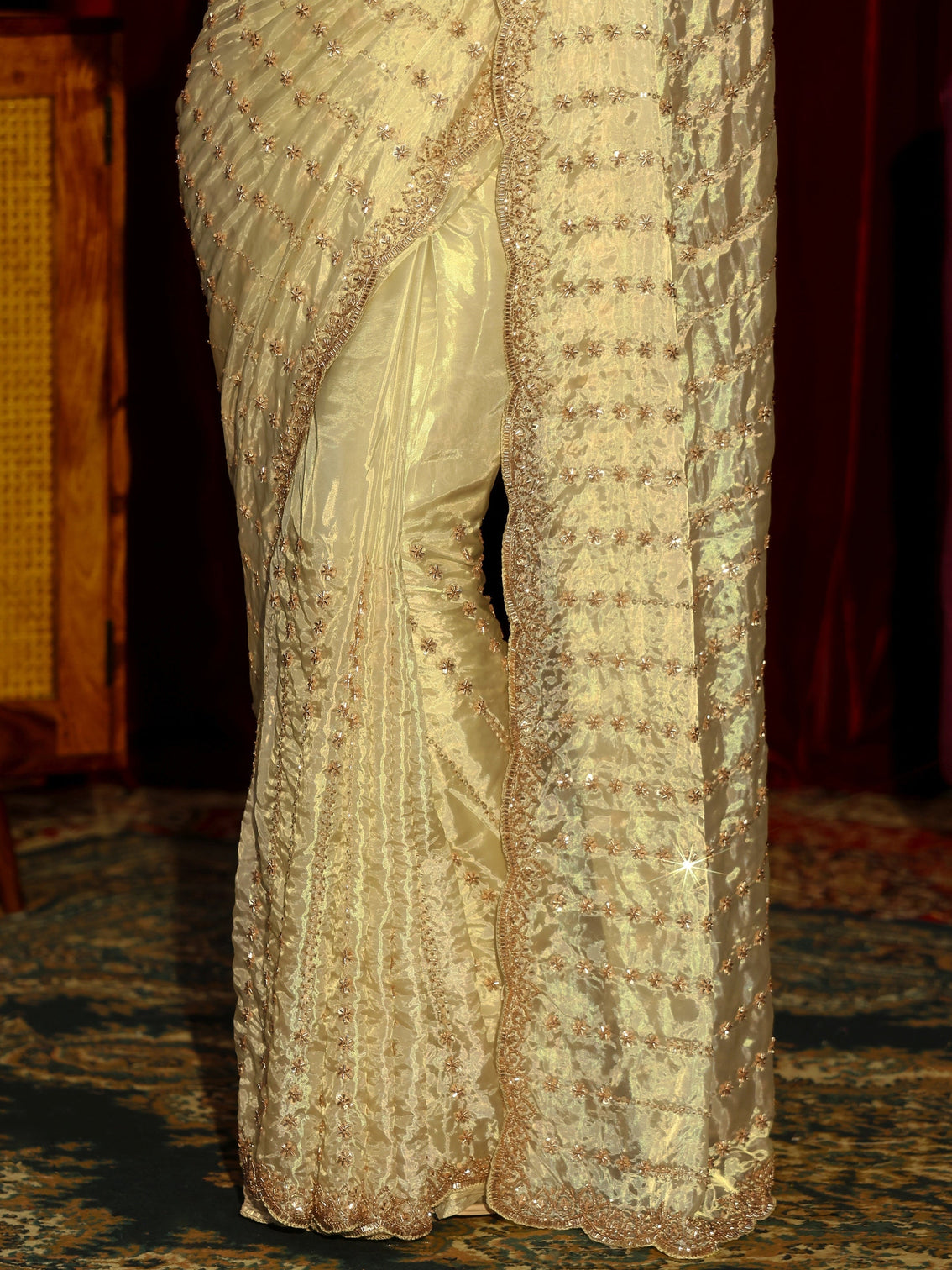 Mameraa Art Green Embroidered Tissue Saree
