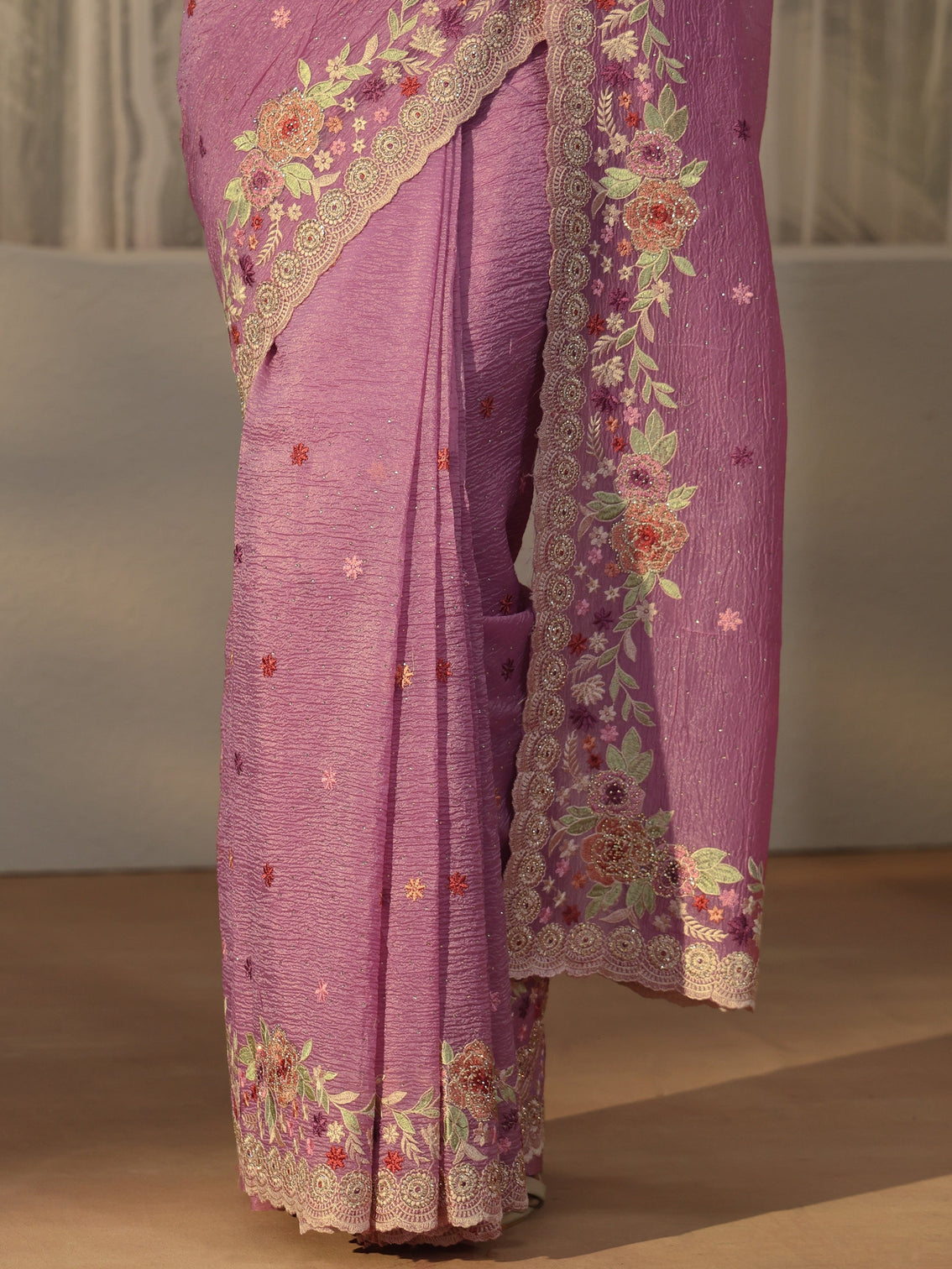 Mameraa Art Pink Floral Embroidered Tissue Saree
