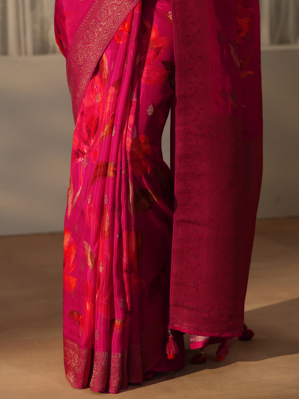 Mameraa Art Fuchsia Pink Floral Printed Silk Blend Saree