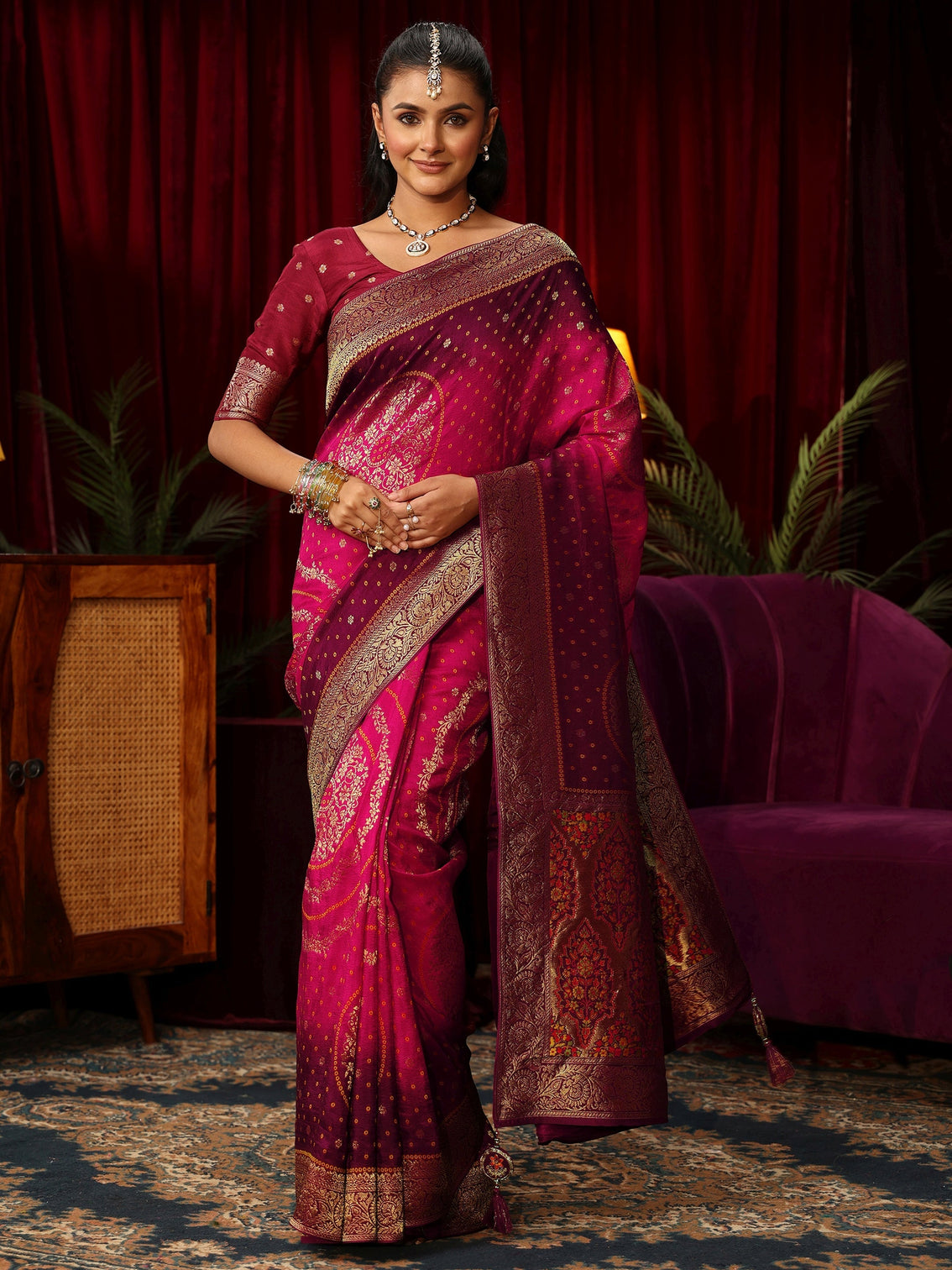 Mameraa Art Ombre Pink Bandhani Silk Blend Saree with Woven Floral Design