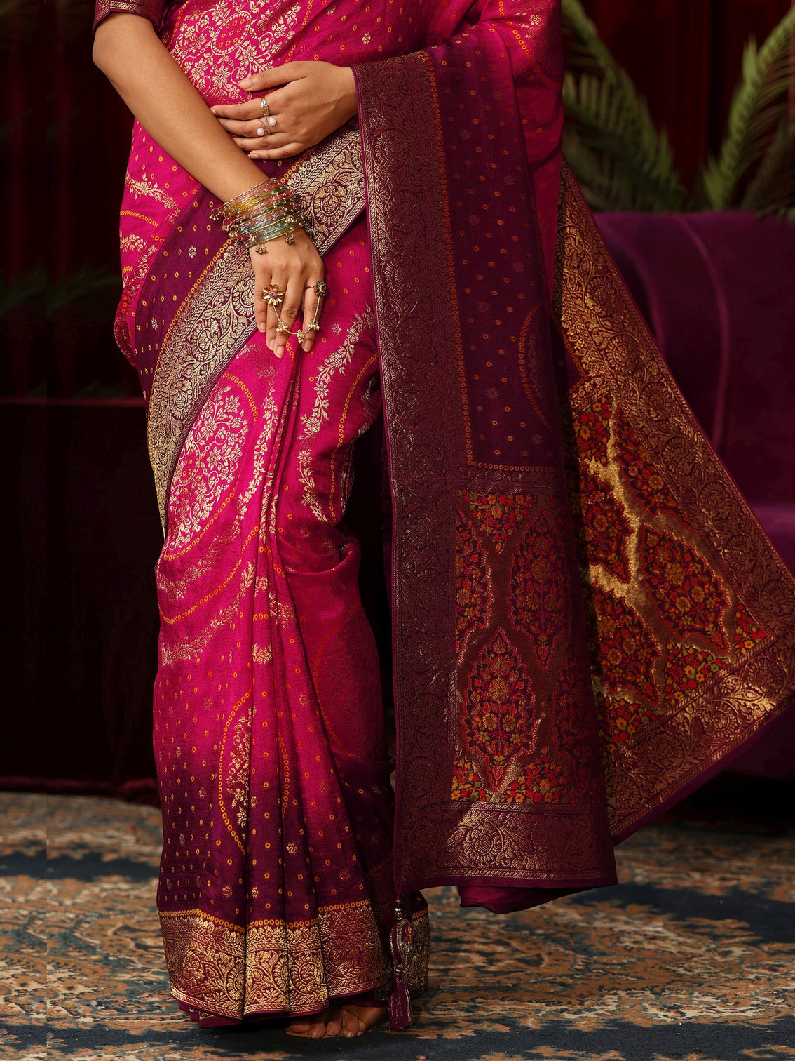 Mameraa Art Ombre Pink Bandhani Silk Blend Saree with Woven Floral Design