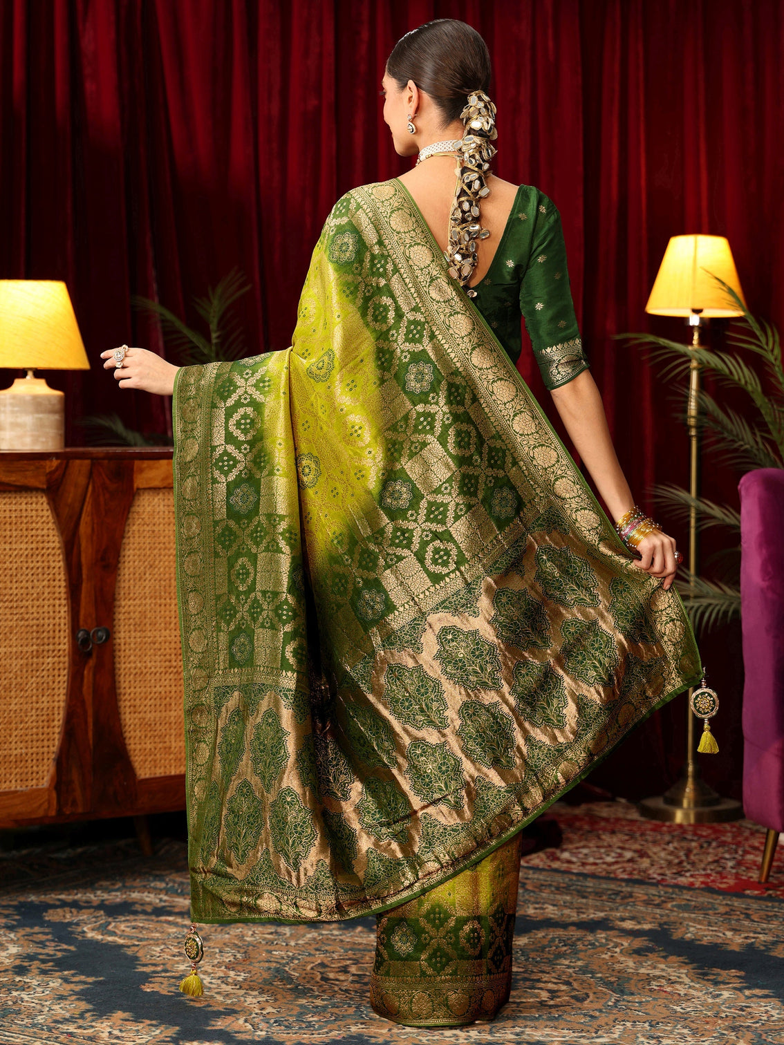 Mameraa Art Ombre Green Silk Blend Saree with Patola Pallu