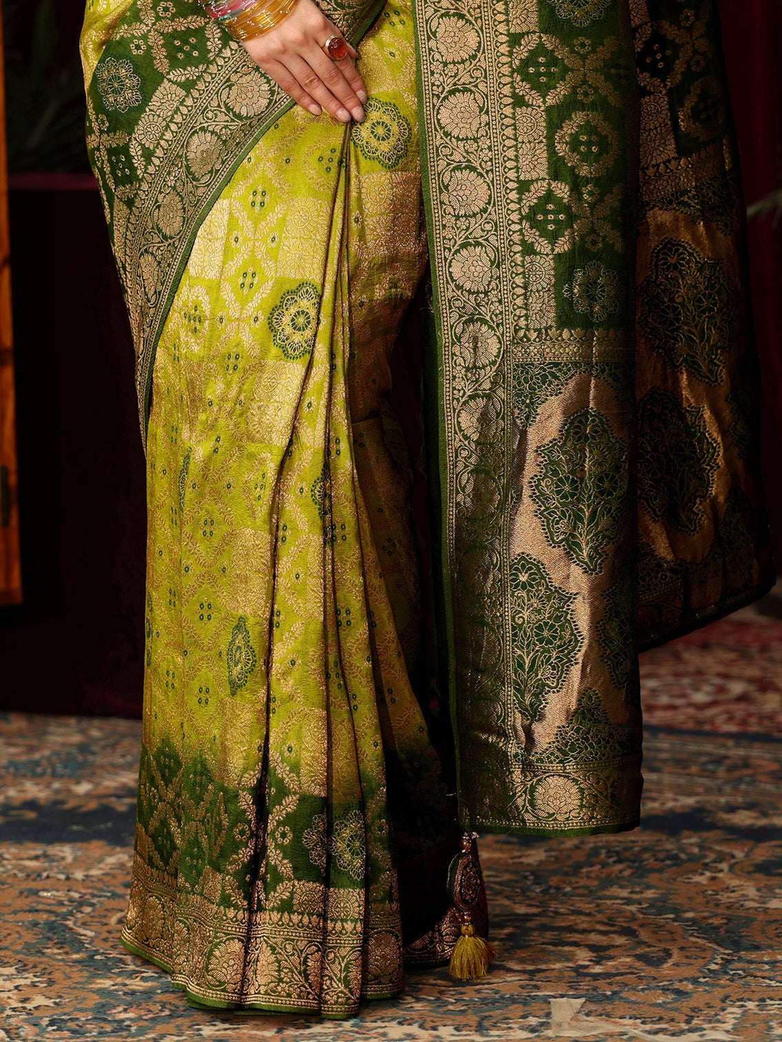 Mameraa Art Ombre Green Silk Blend Saree with Patola Pallu