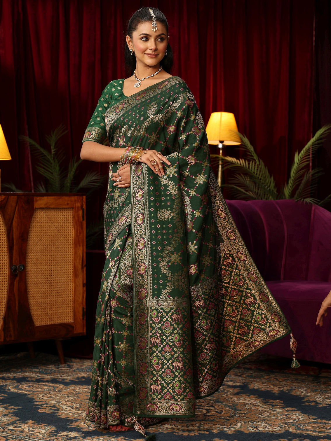 Mameraa Art Ombre Emerald Green Silk Blend Saree with Patola Pallu