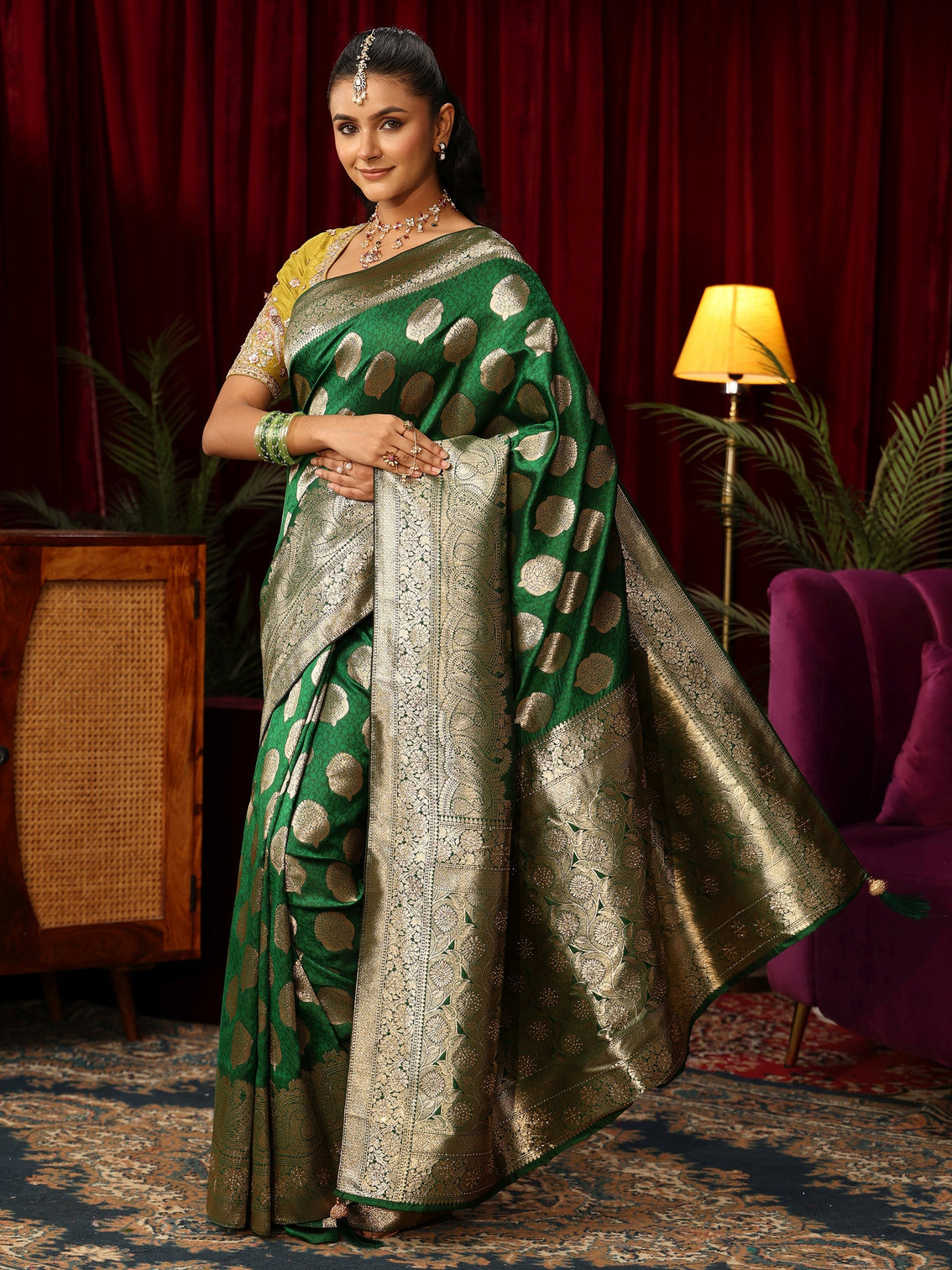 Mameraa Emerald Green Leaf Motif  Woven Design Silk Blend Saree