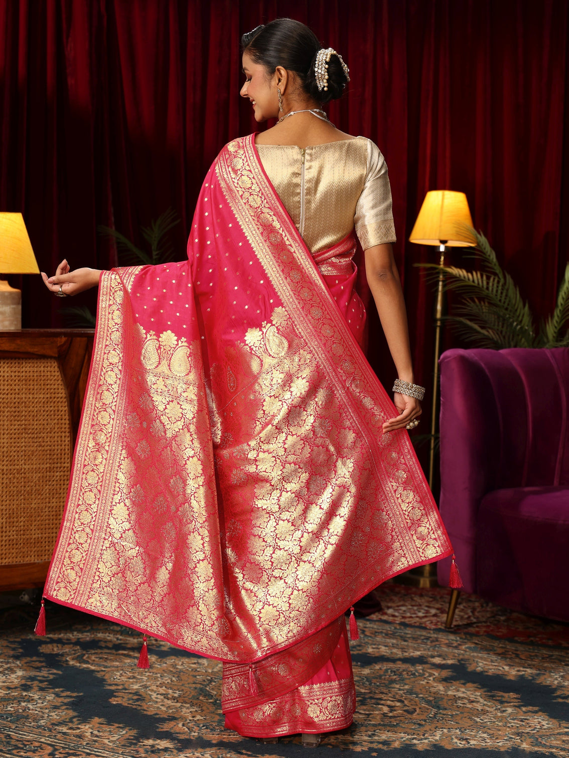 Mameraa Hot Pink Banarasi Silk Blend Saree