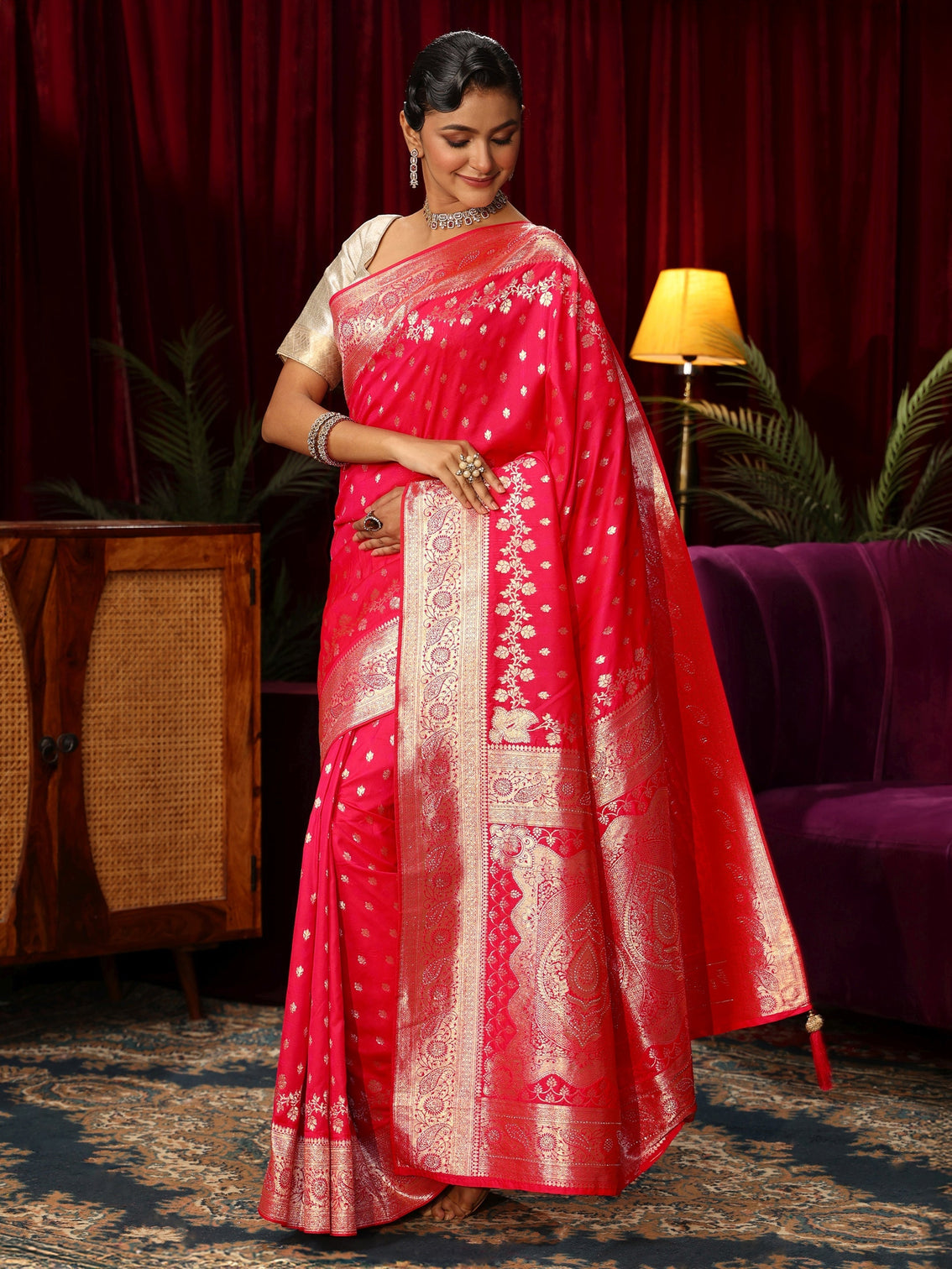 Mameraa Hot Pink Banarasi Silk Blend Saree