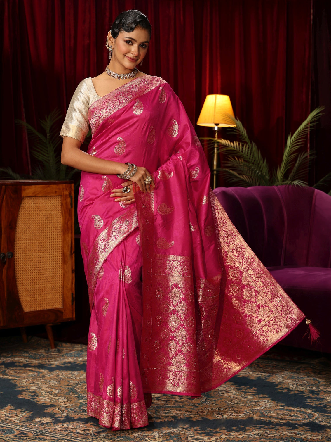 Mameraa Fuchsia Pink Paisley Woven Design Silk Blend Saree