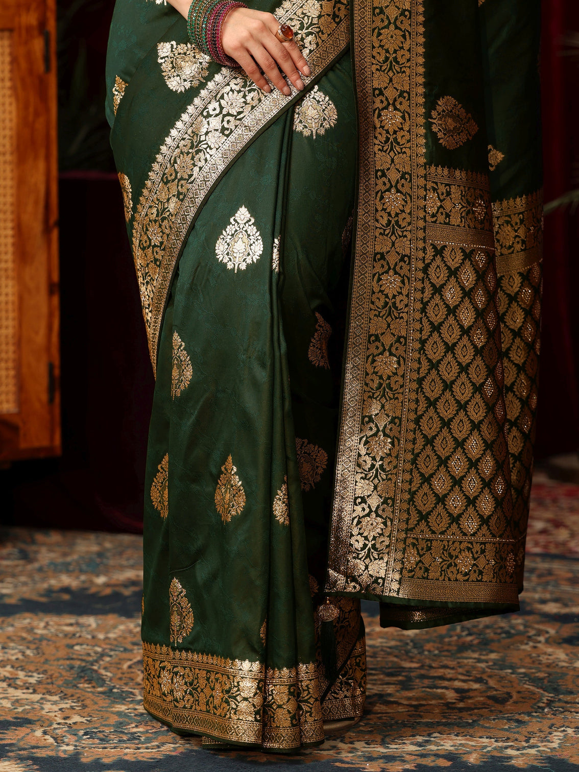 Mameraa Dark Green Leaf Motif  Woven Design Silk Blend Saree