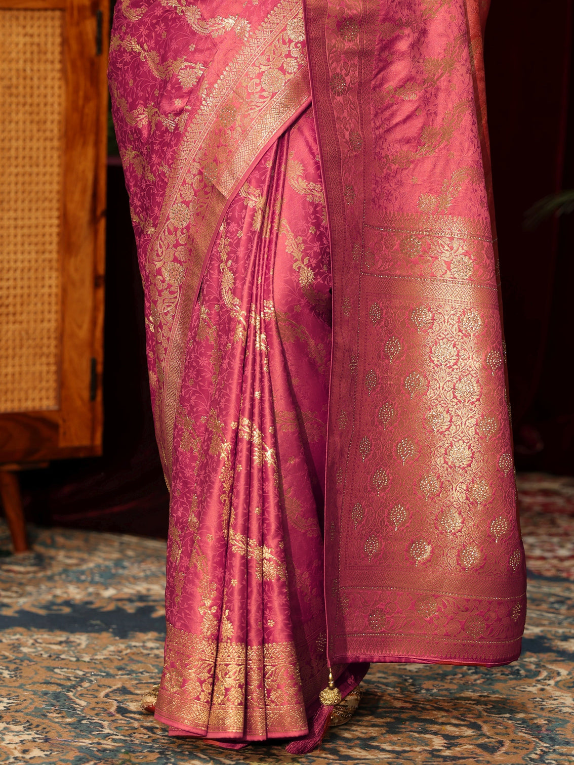 Mameraa Rose Pink Banarasi Silk Blend Saree