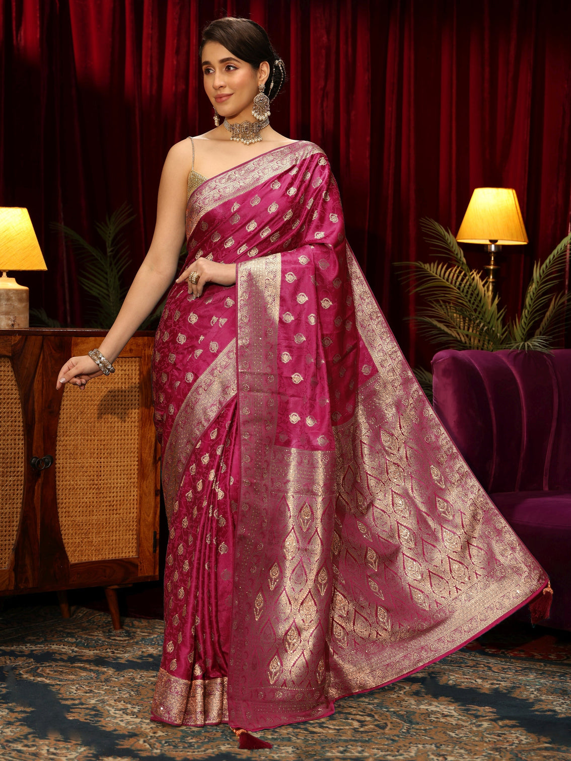 Mameraa Fuchsia Pink Floral Woven Design Silk Blend Saree