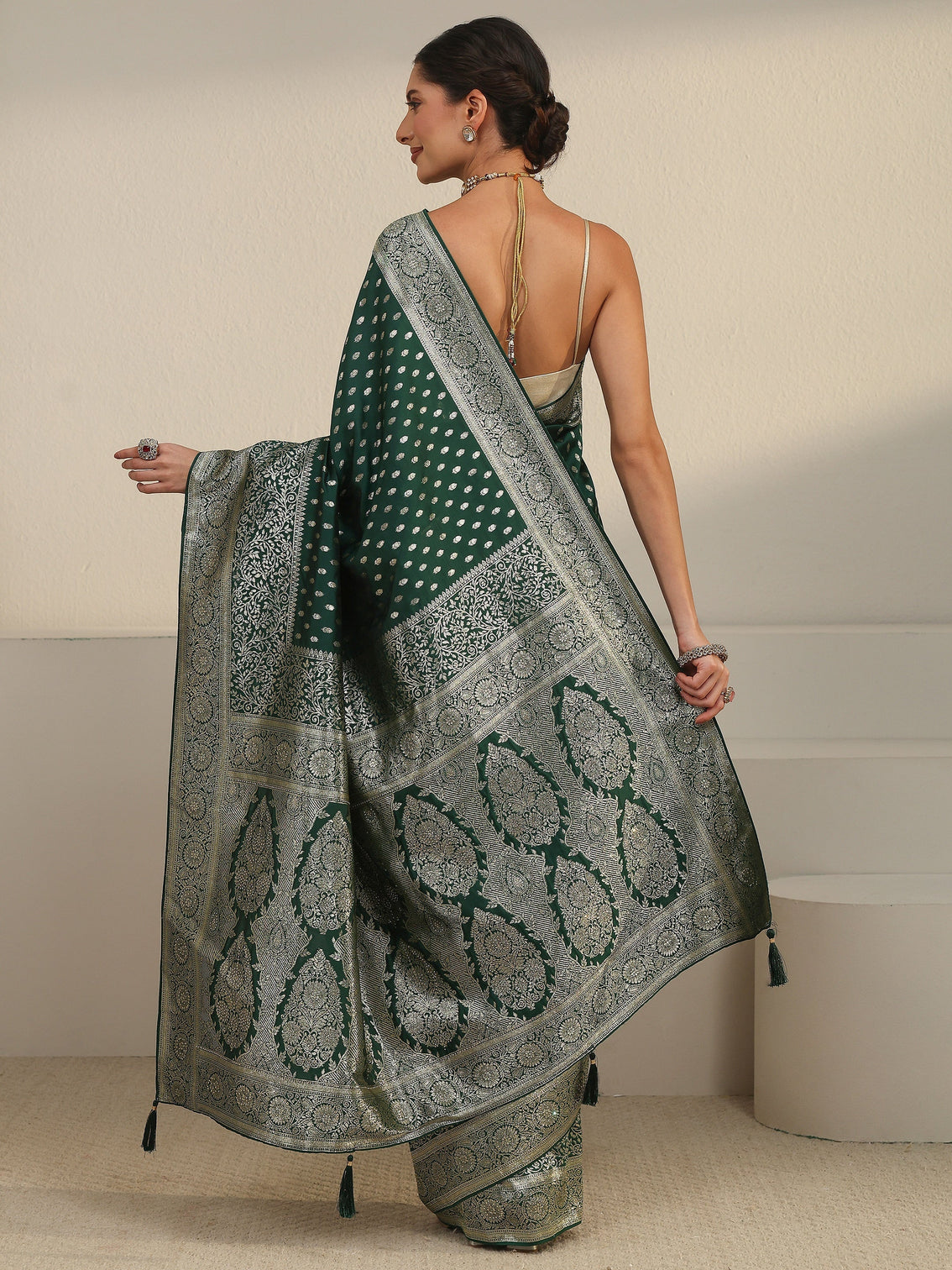 Mameraa Bottle Green Banarasi Silk Blend Saree