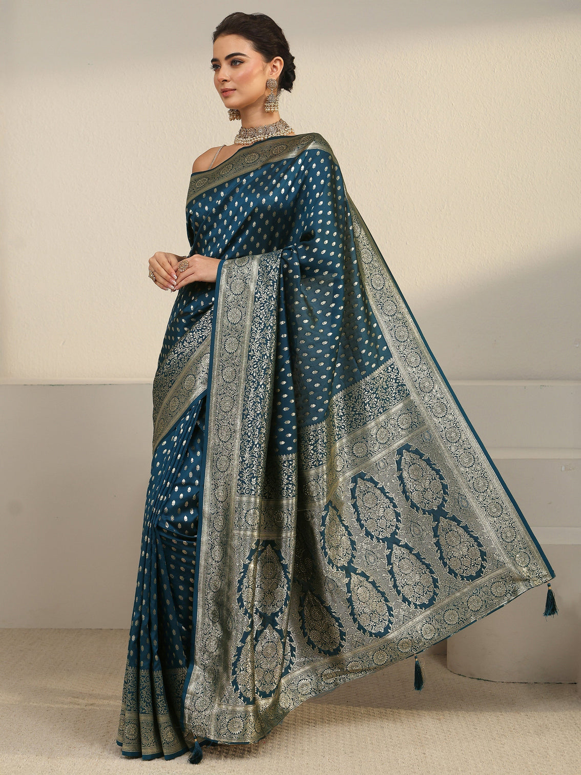Mameraa Navy Blue Banarasi Silk Blend Saree