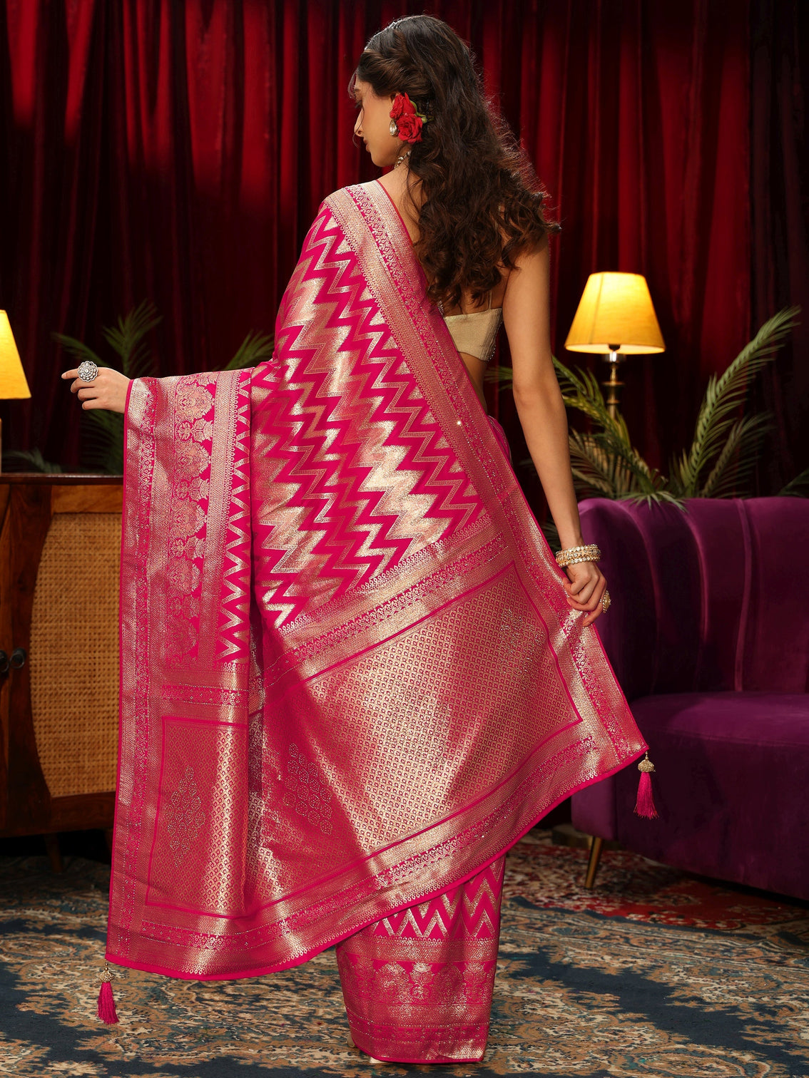 Mameraa Rani Pink Chevron Woven Design Silk Blend Saree