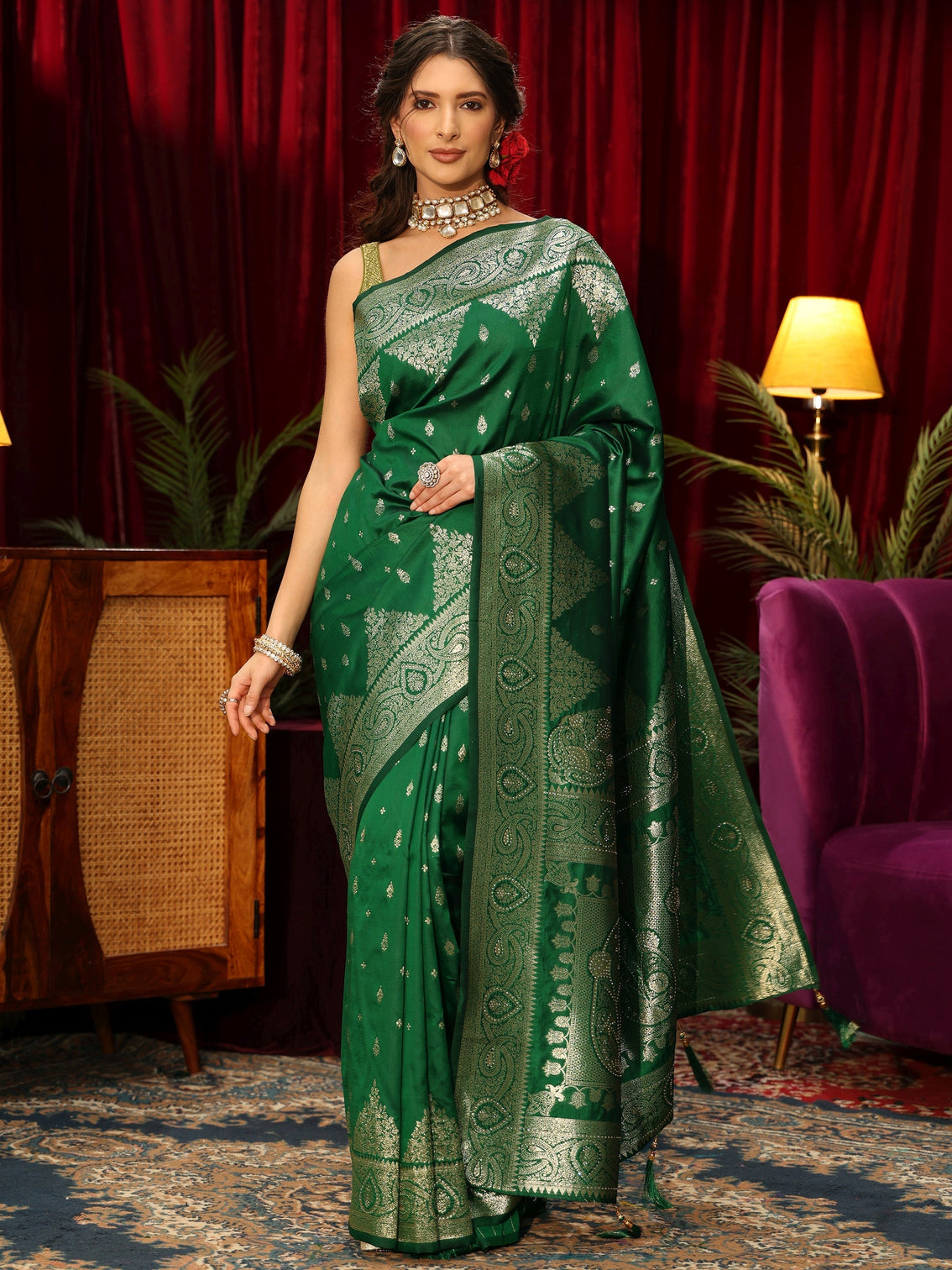 Mameraa Bottle Green Banarasi Silk Blend Saree