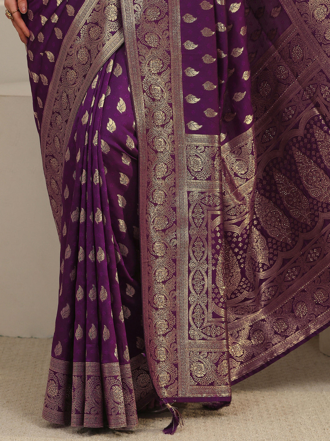 Mameraa Wine Banarasi Silk Blend Saree