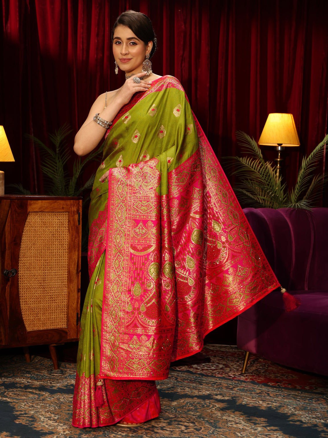 Mameraa Green Leaf Woven Design Embellished Silk Blend Saree