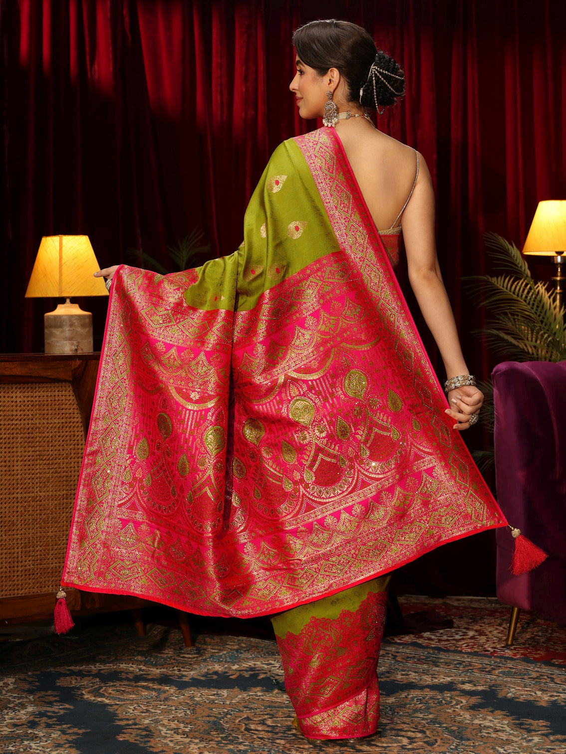 Mameraa Green Leaf Woven Design Embellished Silk Blend Saree