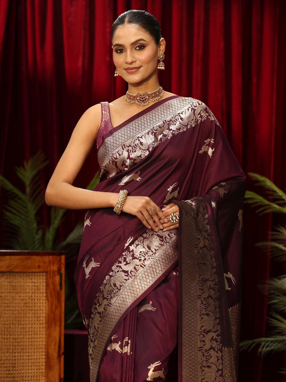 Mameraa Wine Deer Motif Kanjeevaram Silk Blend Saree