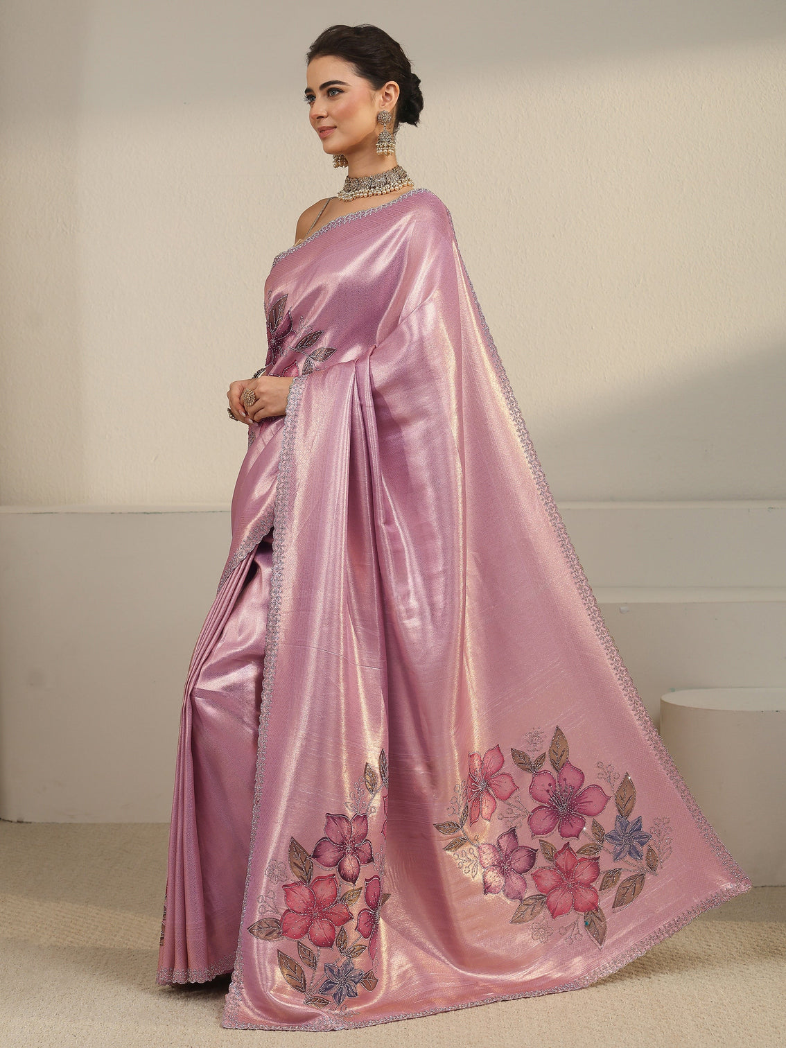 Mameraa Art Lilac Floral Embellished Silk Blend Saree