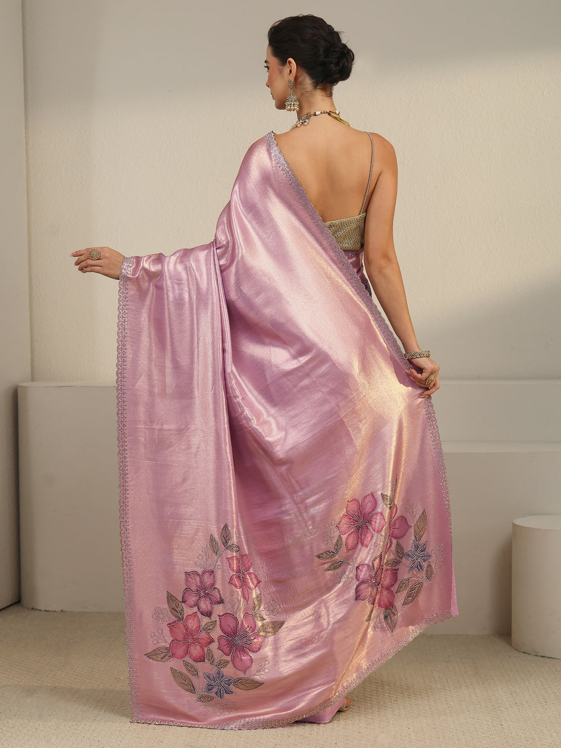 Mameraa Art Lilac Floral Embellished Silk Blend Saree