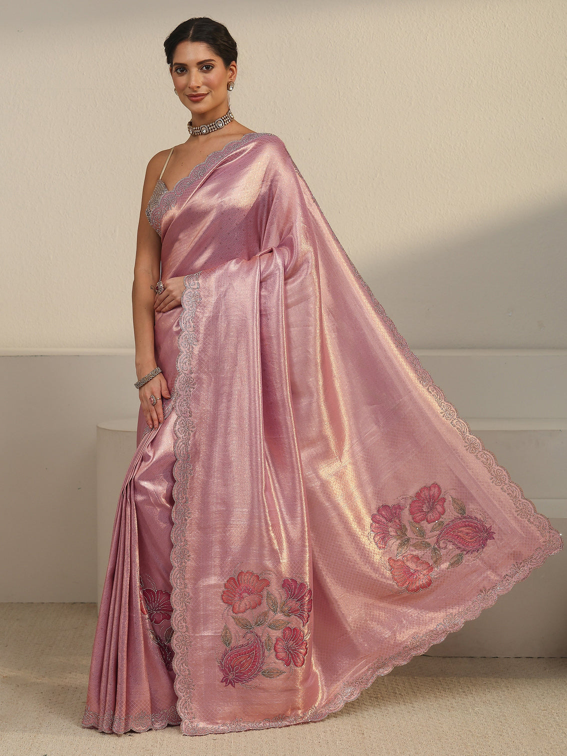 Mameraa Art Lilac Floral Embellished Silk Blend Saree
